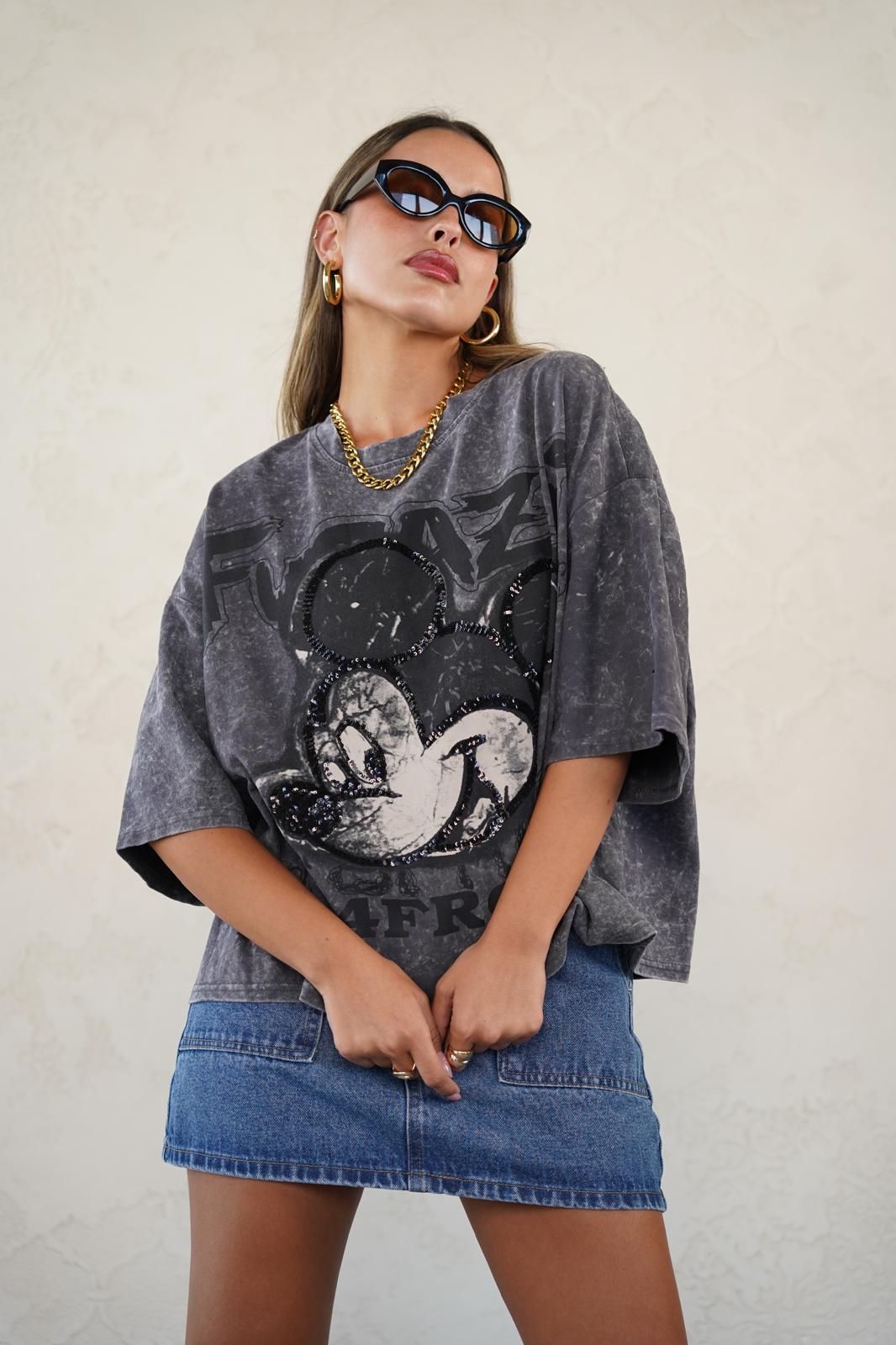 טישרט קורי שחור