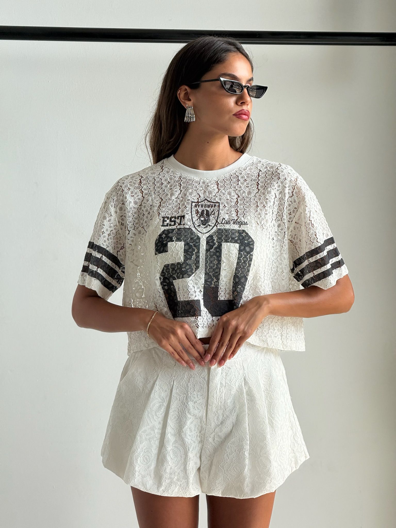 חולצת נאיה לבן