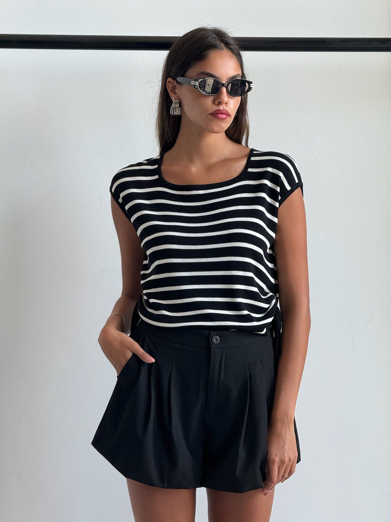 חולצת סנדי שחור