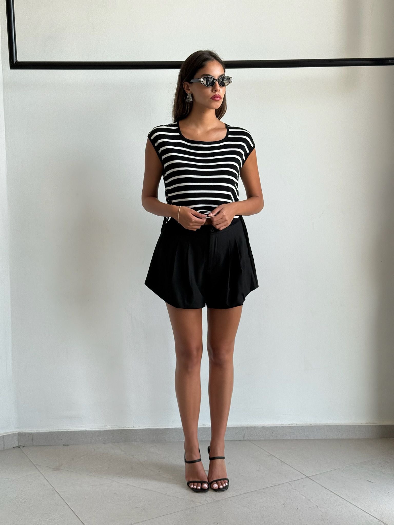 חולצת סנדי שחור