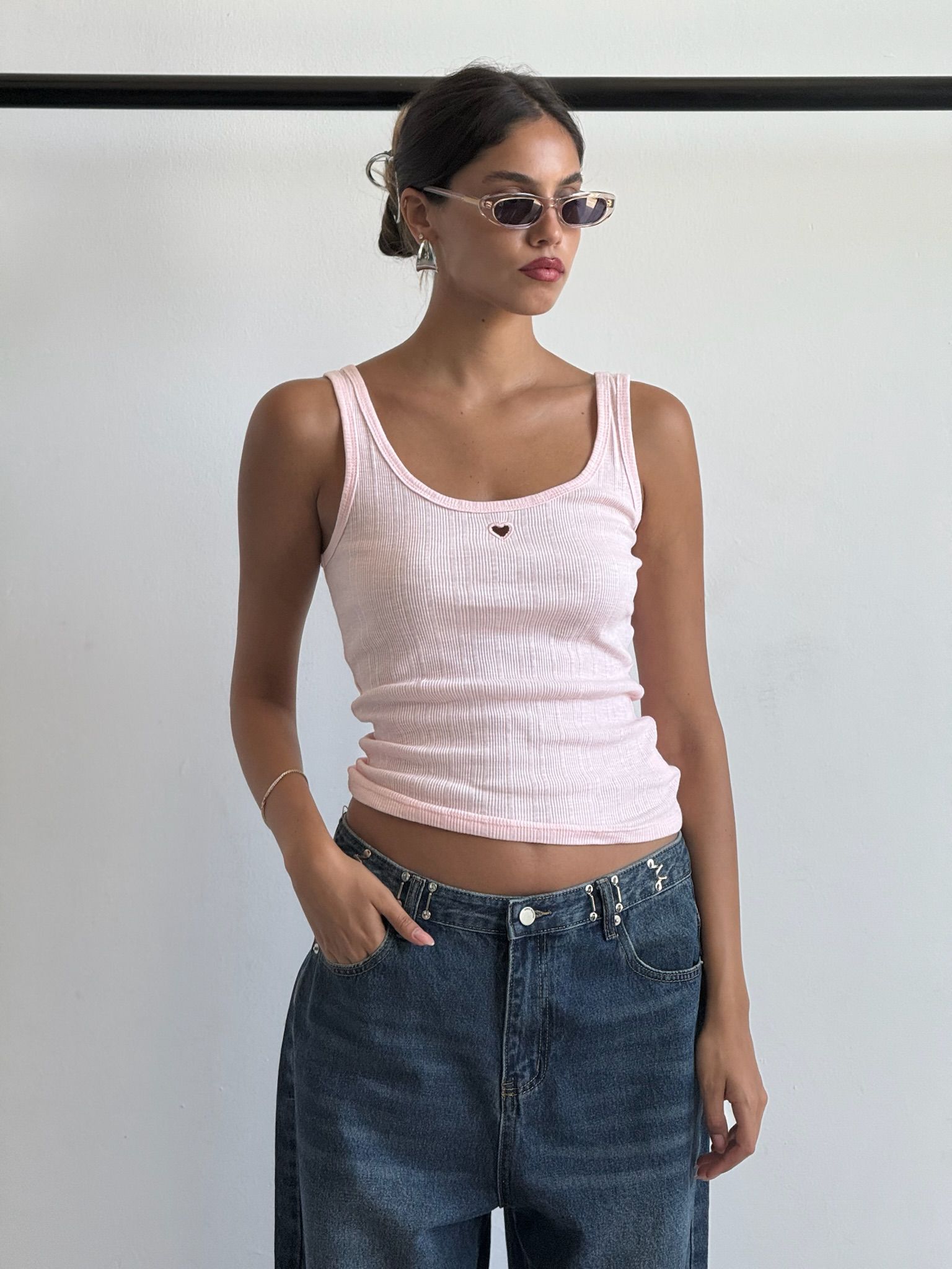 גופיית אלבי ורוד