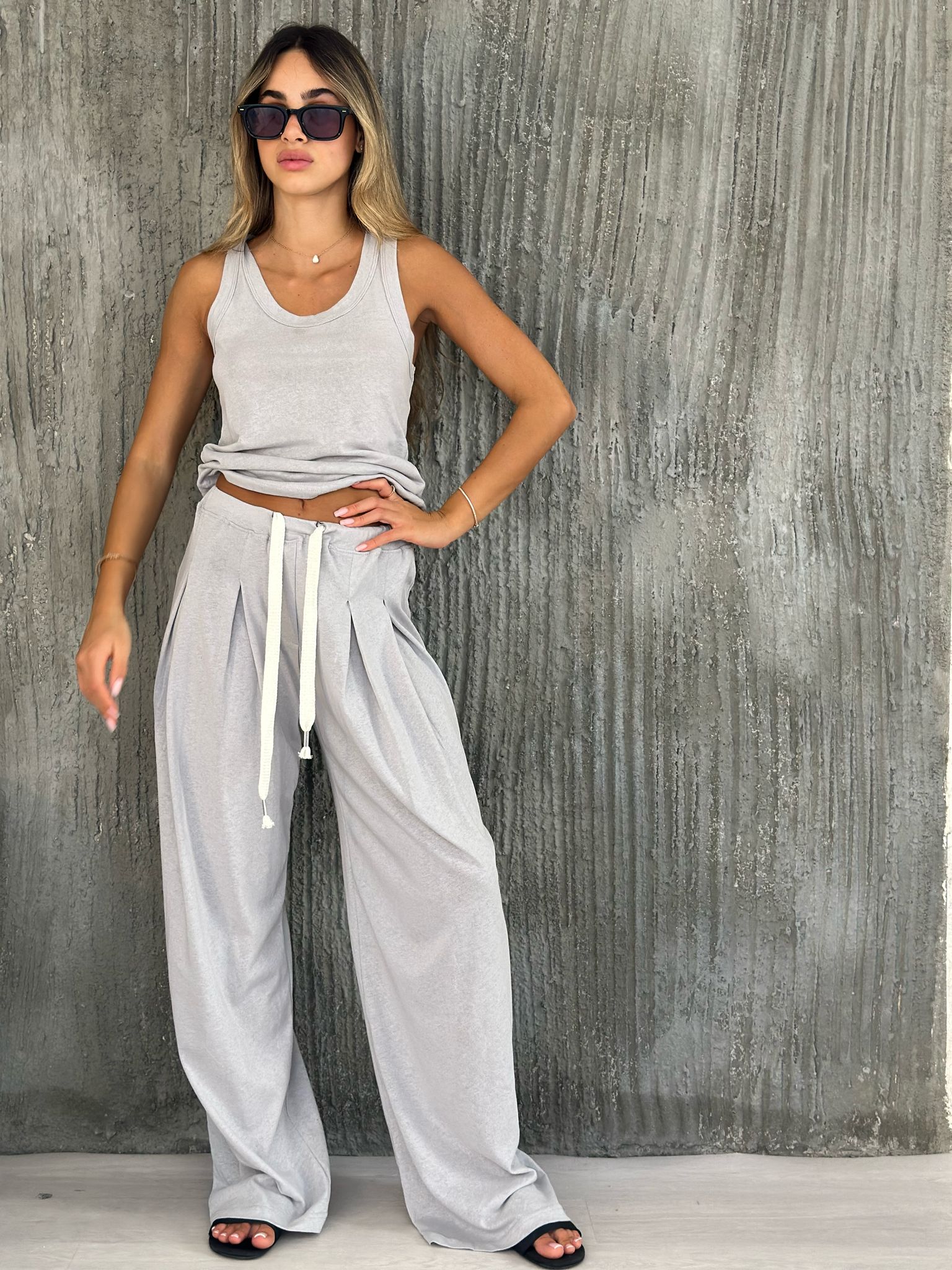 חליפת אנגליס אפור