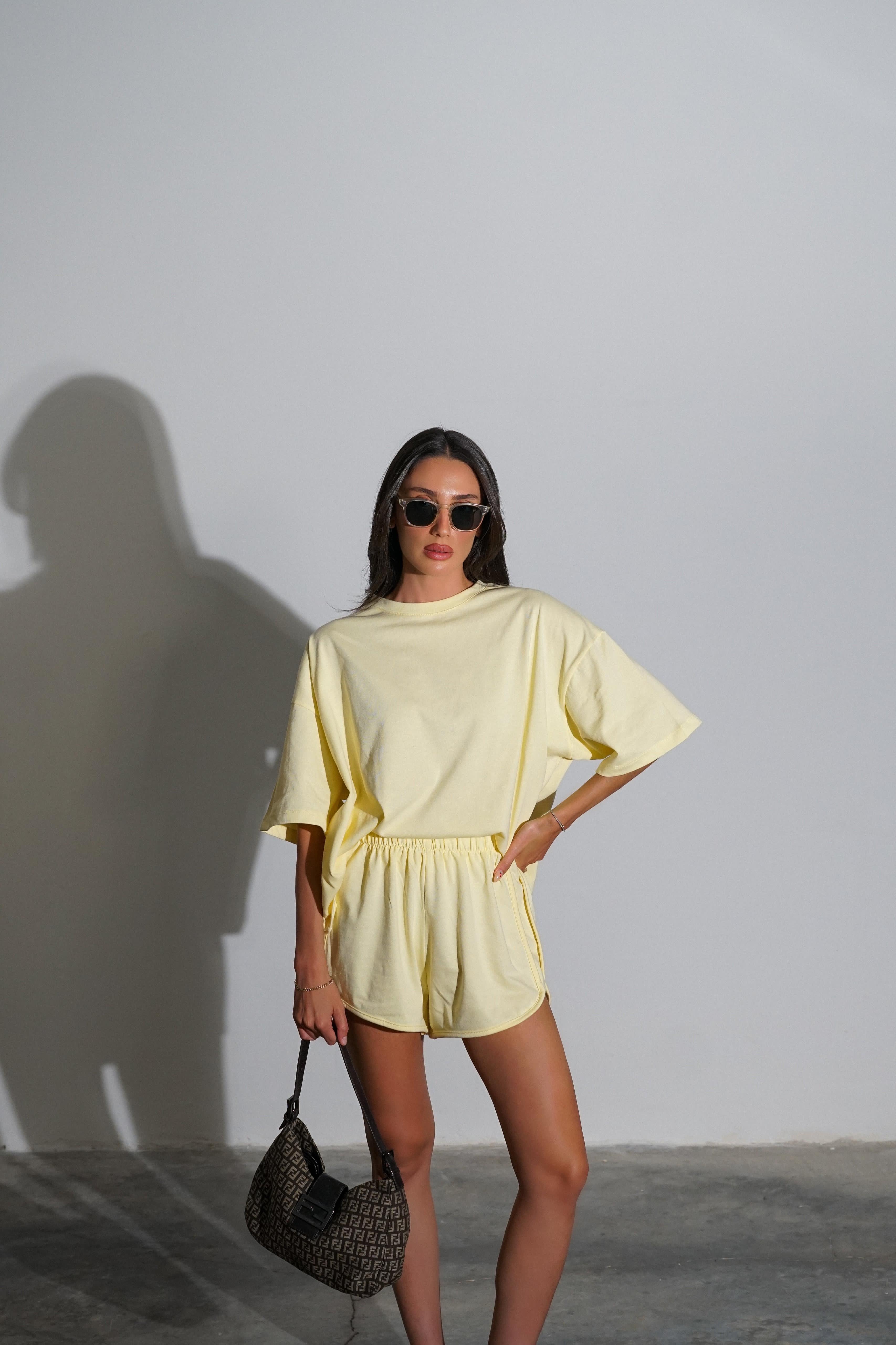 חליפת שריז צהוב