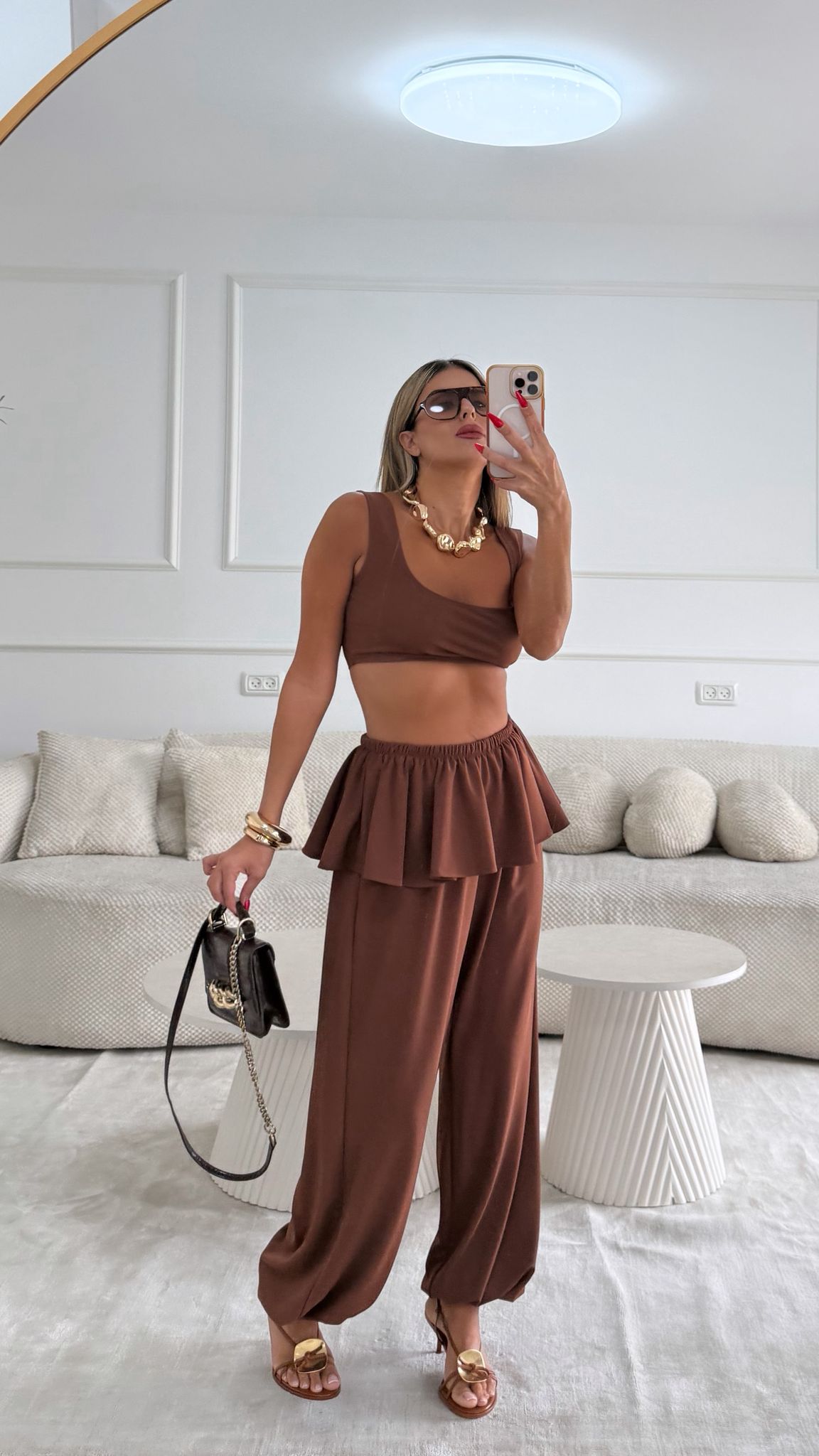 חליפת טום חום