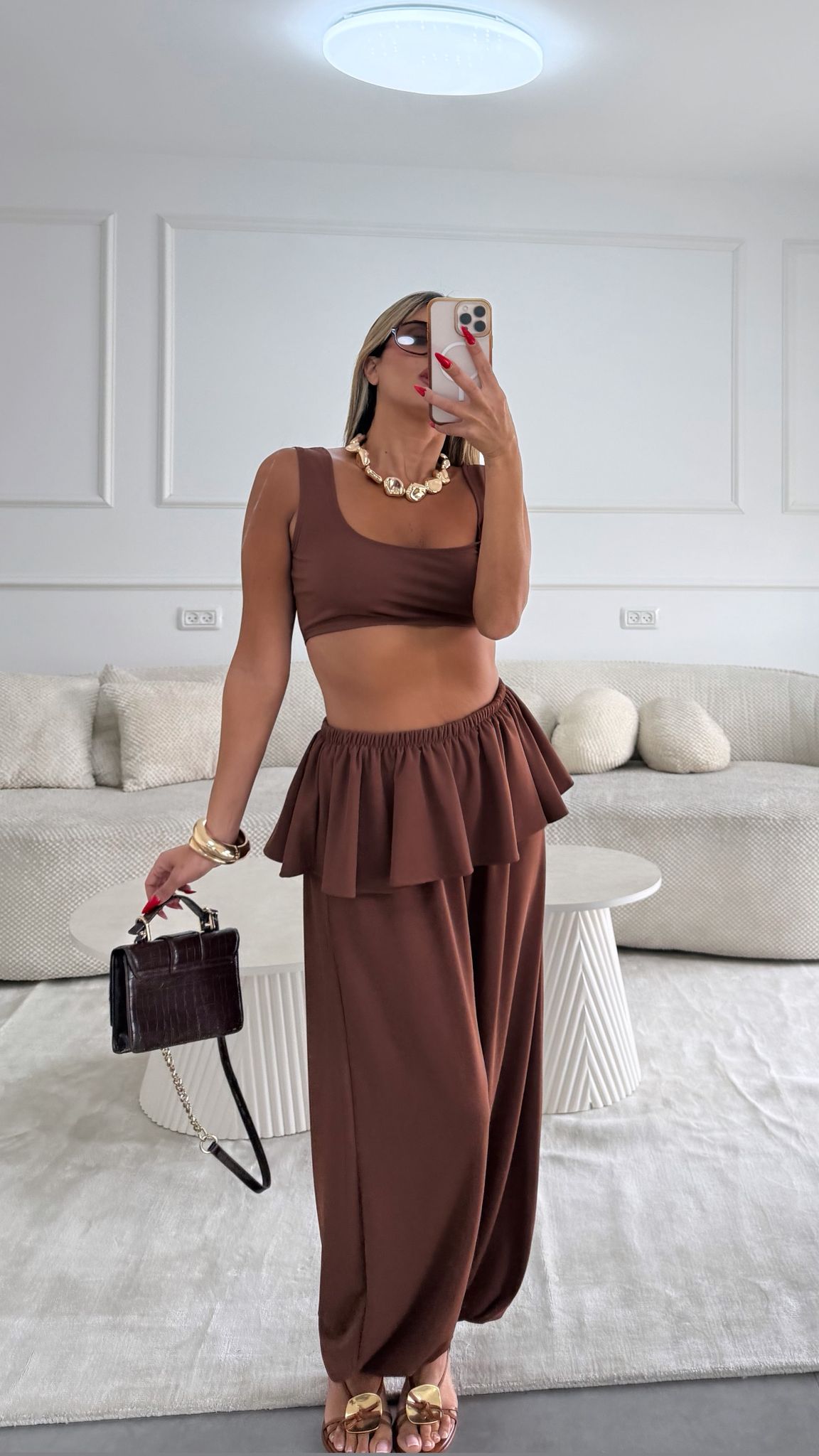 חליפת טום חום