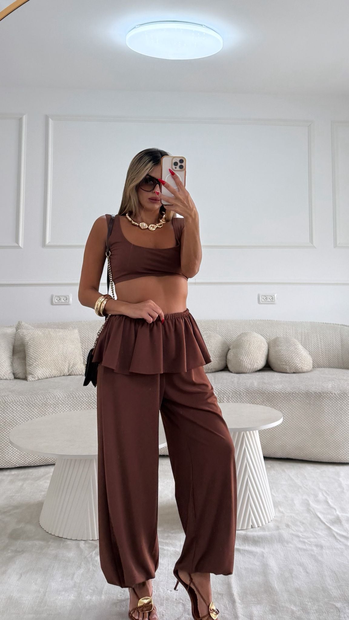 חליפת טום חום