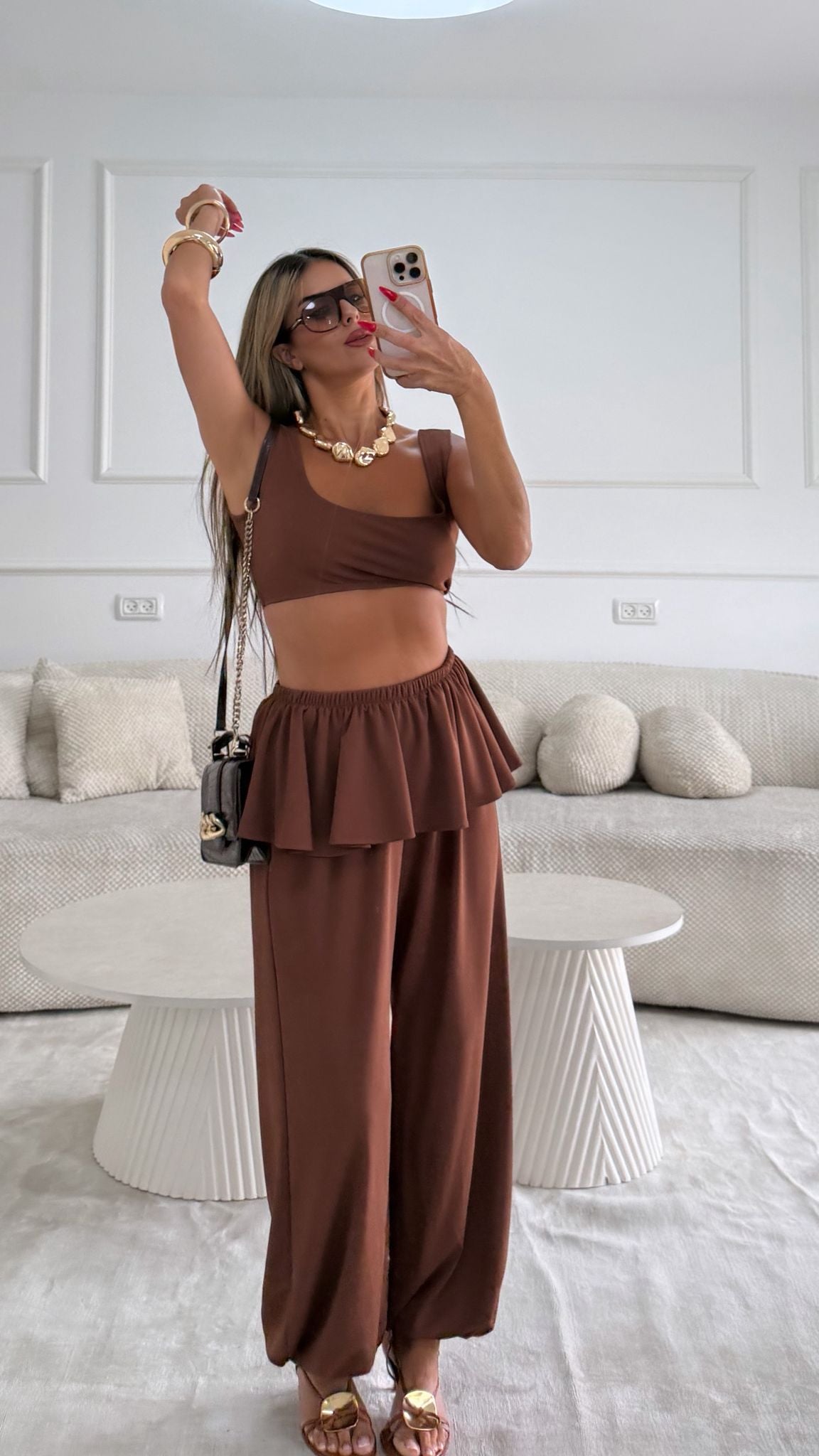 חליפת טום חום