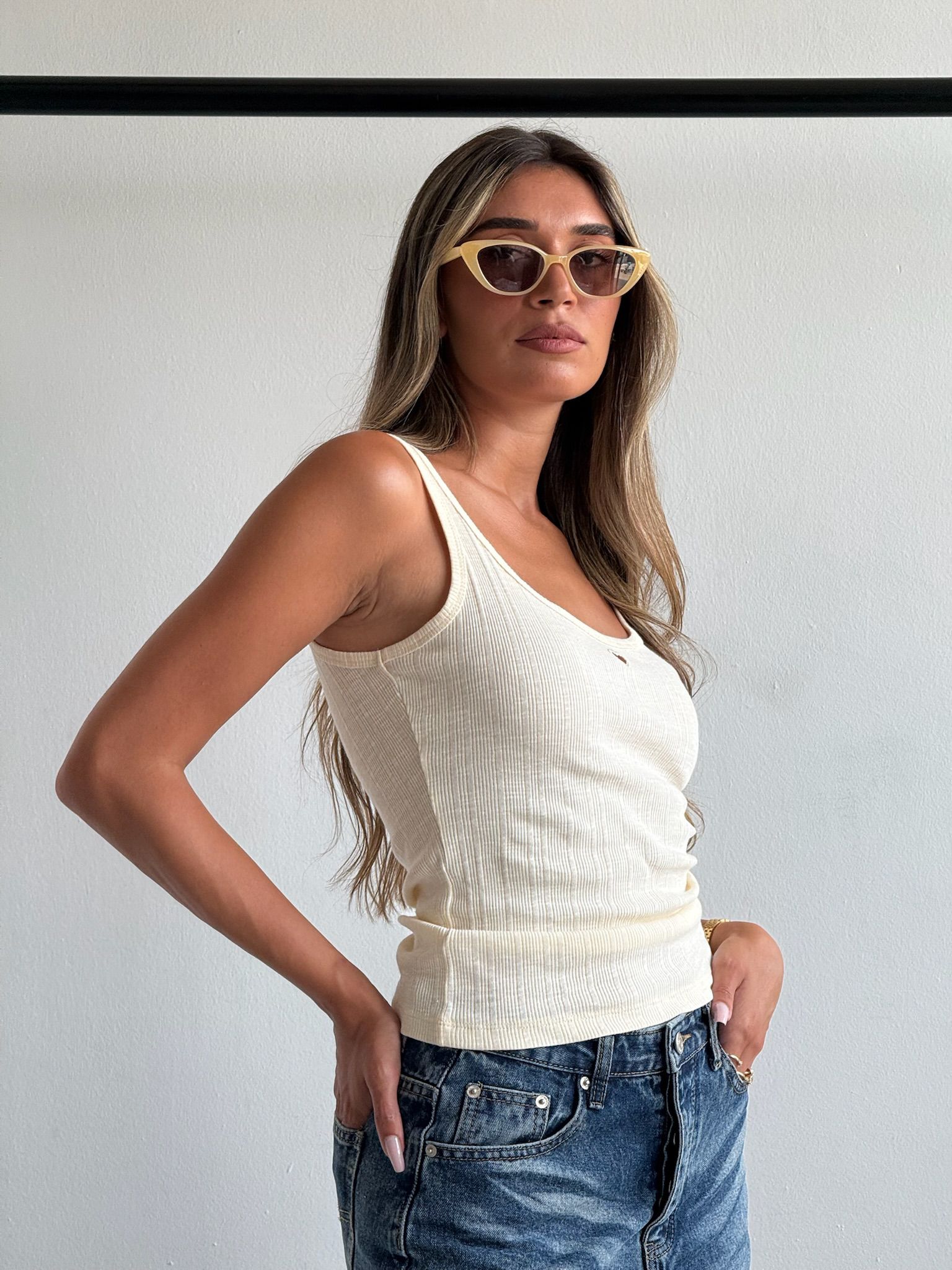 גופיית אלבי צהוב בננה