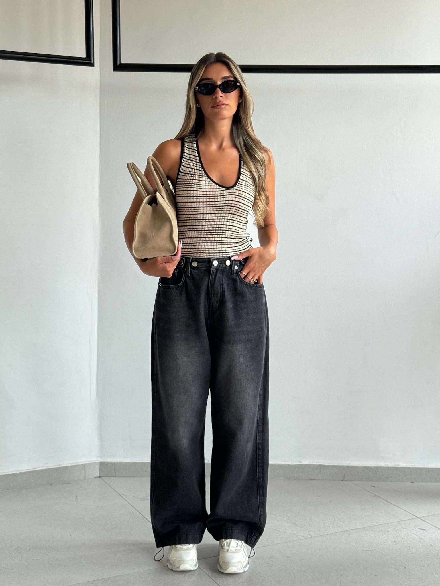 גופיית יהב שחור