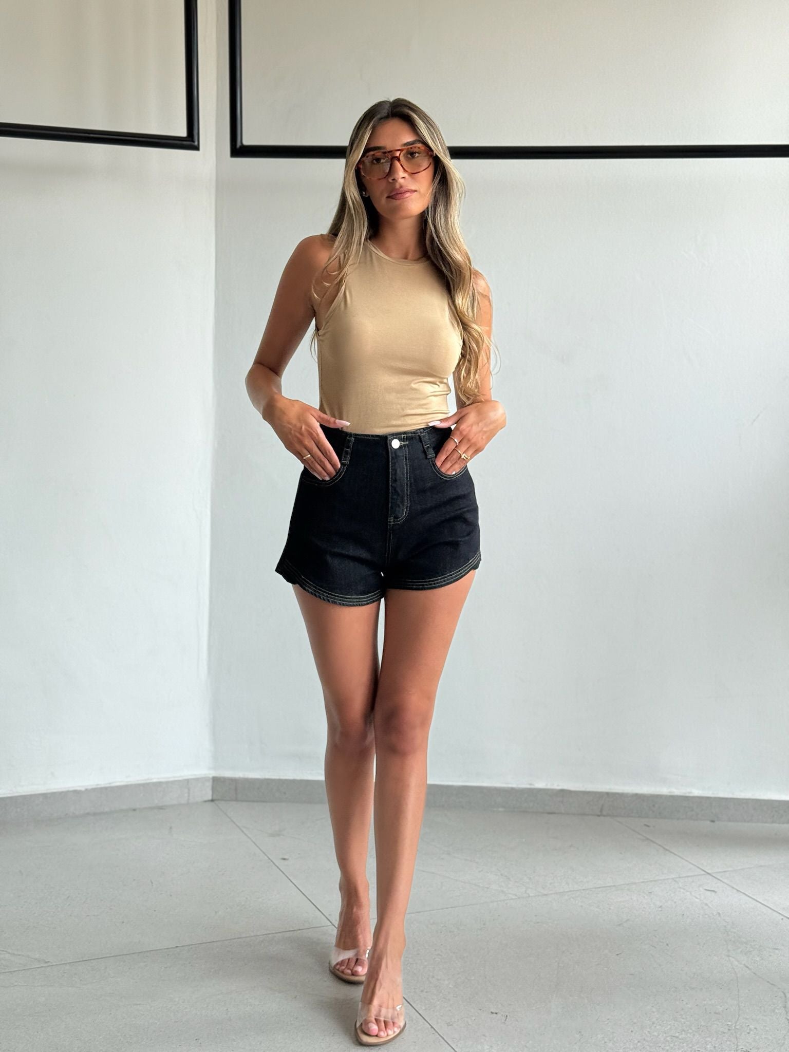 גופיית לאיה