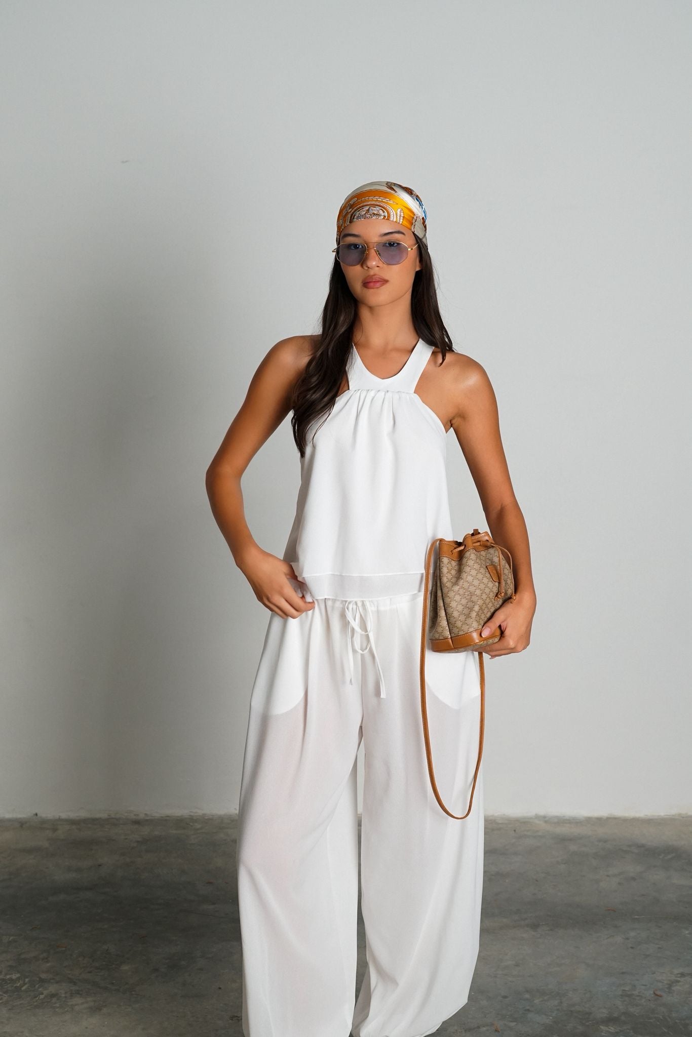 חליפת טוויקי לבן