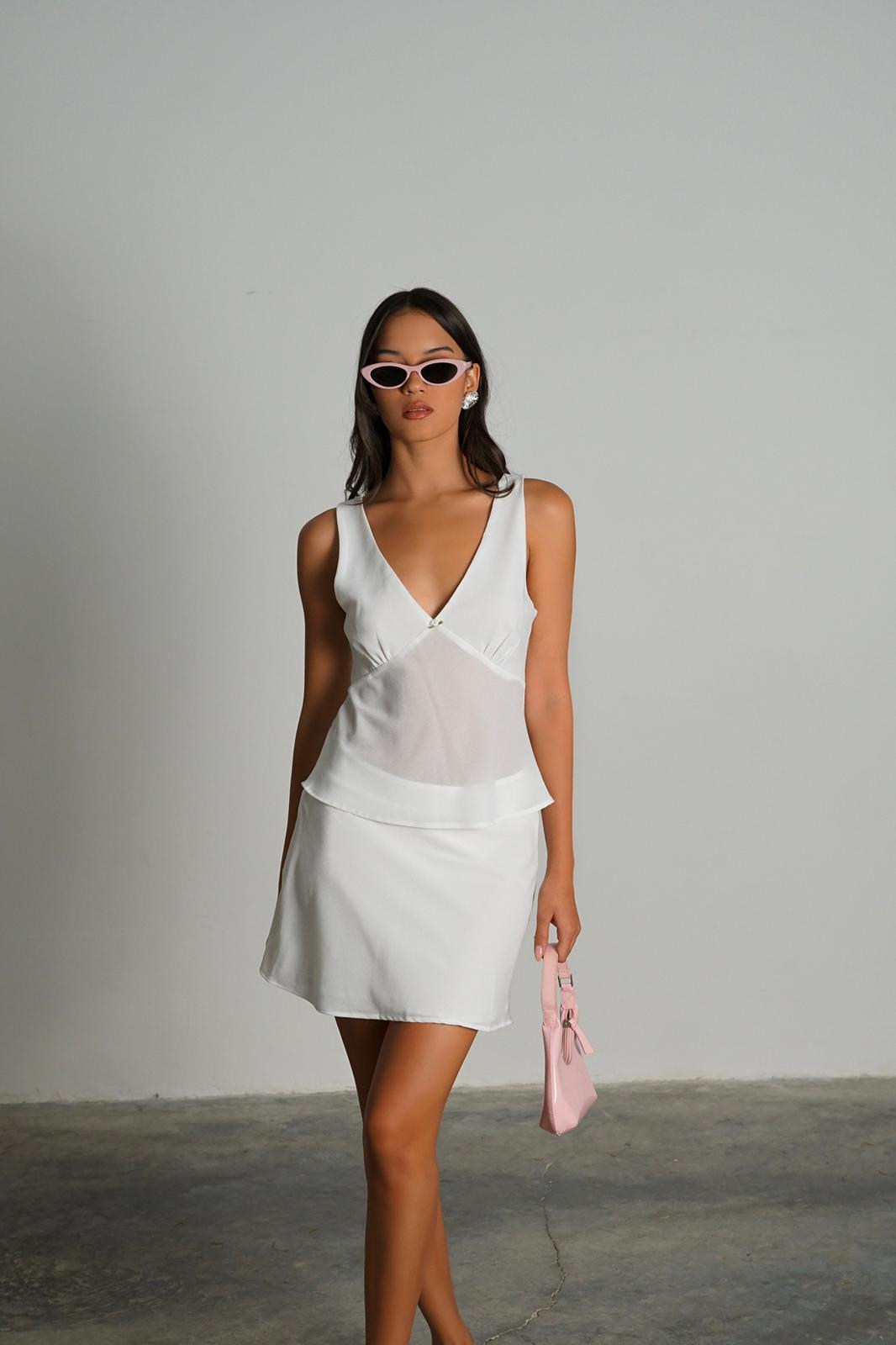 חליפת רינו לבן