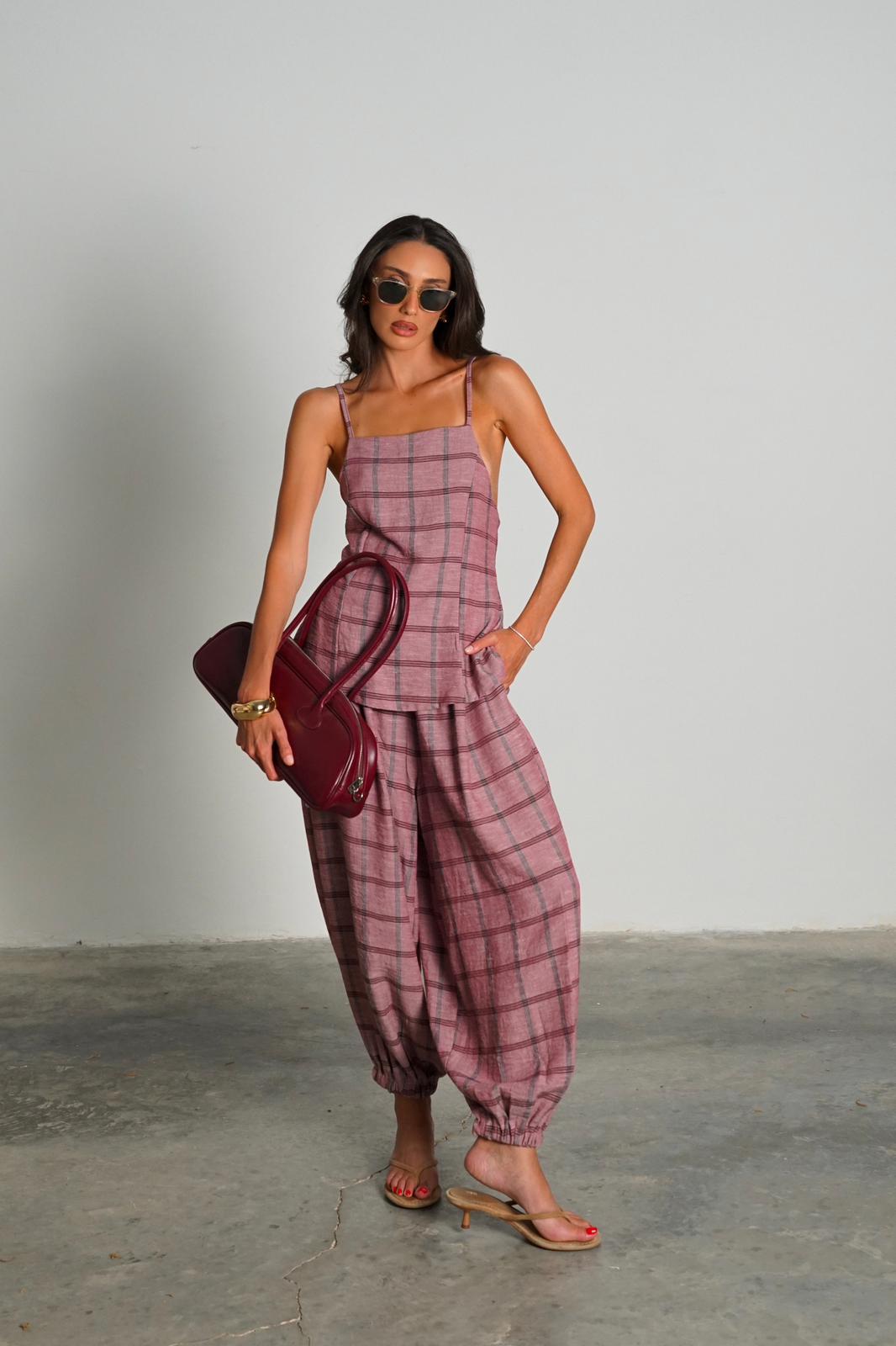 חליפת מנילה