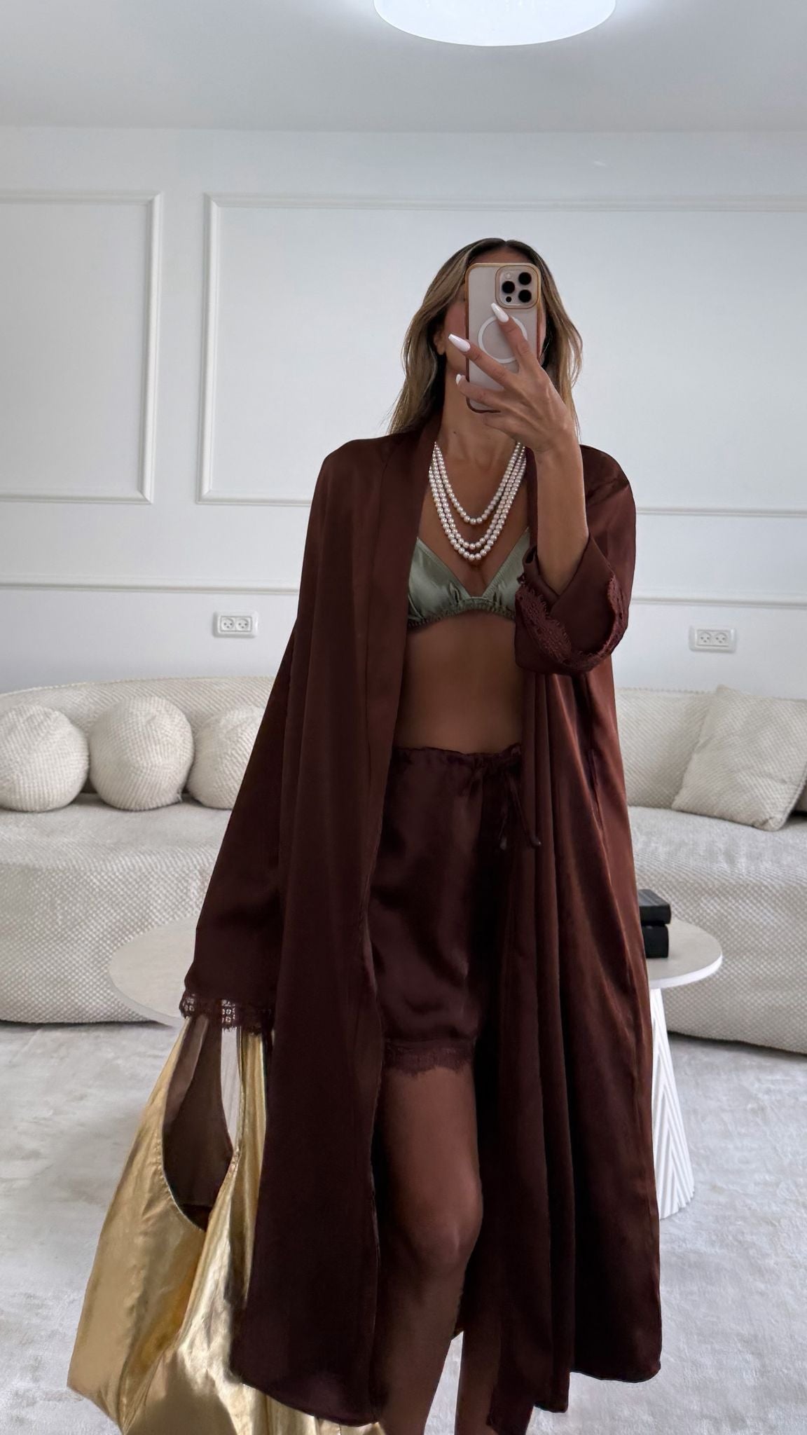 חליפת סיישל חום