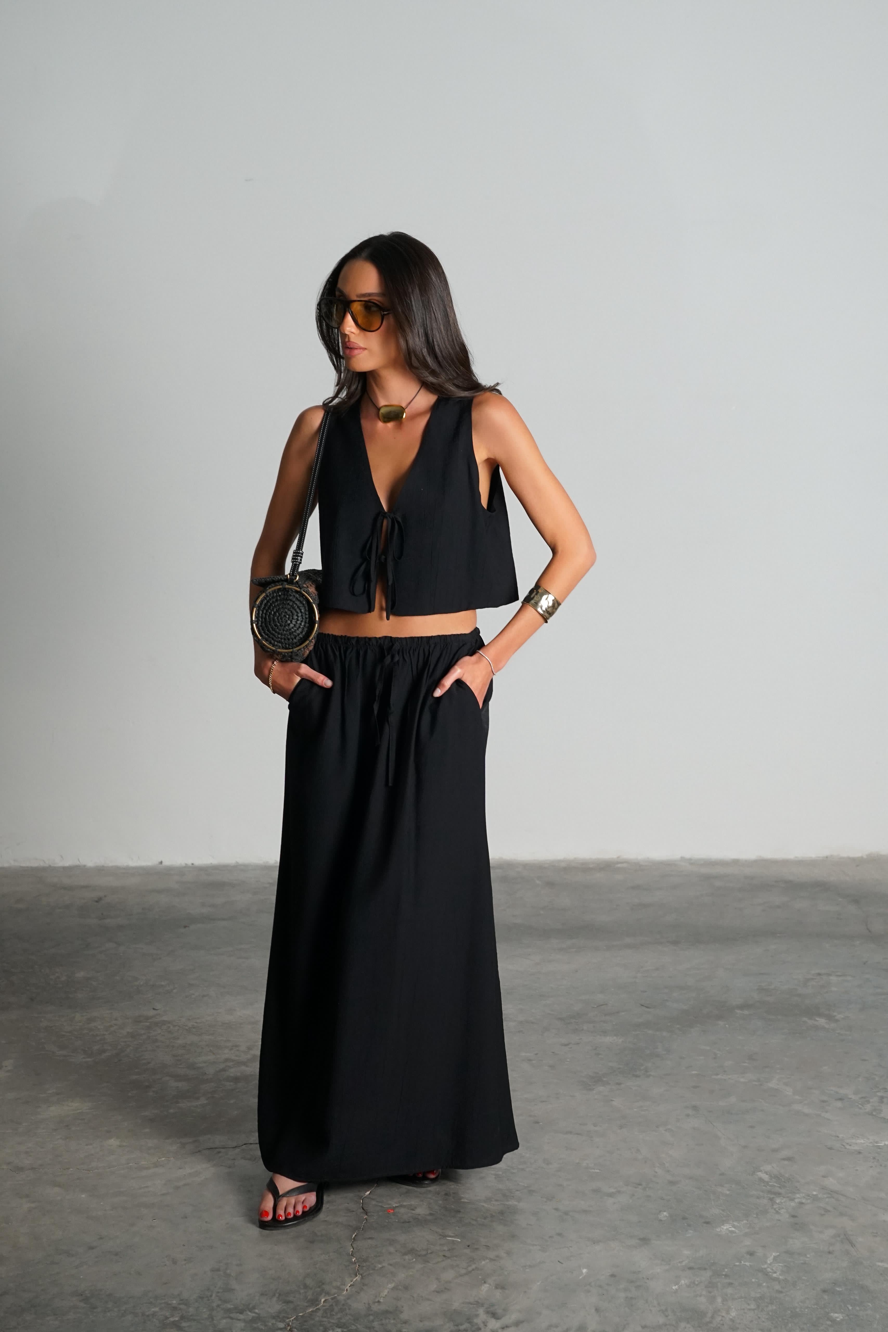 חליפת פוינט שחור