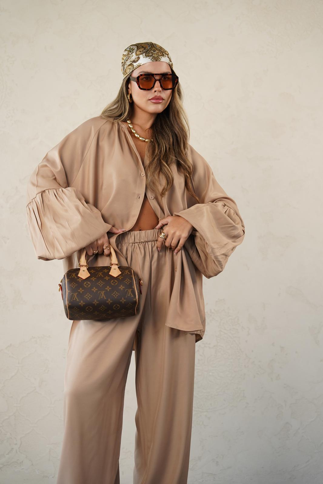 חליפת אליס קאמל