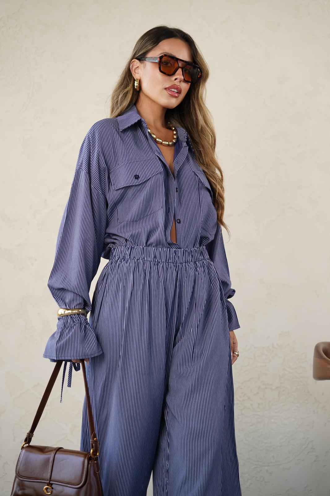 חליפת שיה כחול פסים