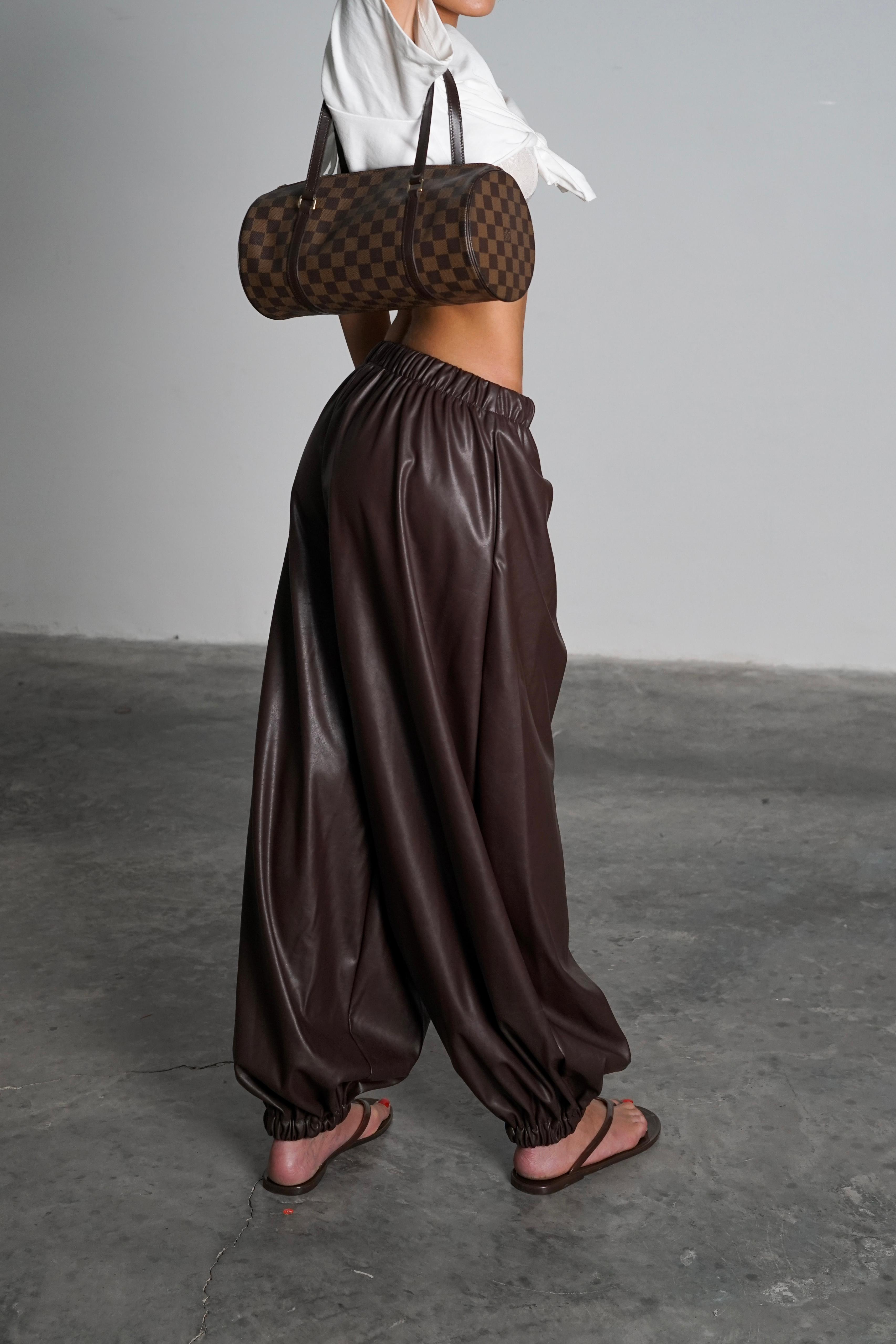 מכנס בירבן דמוי עור