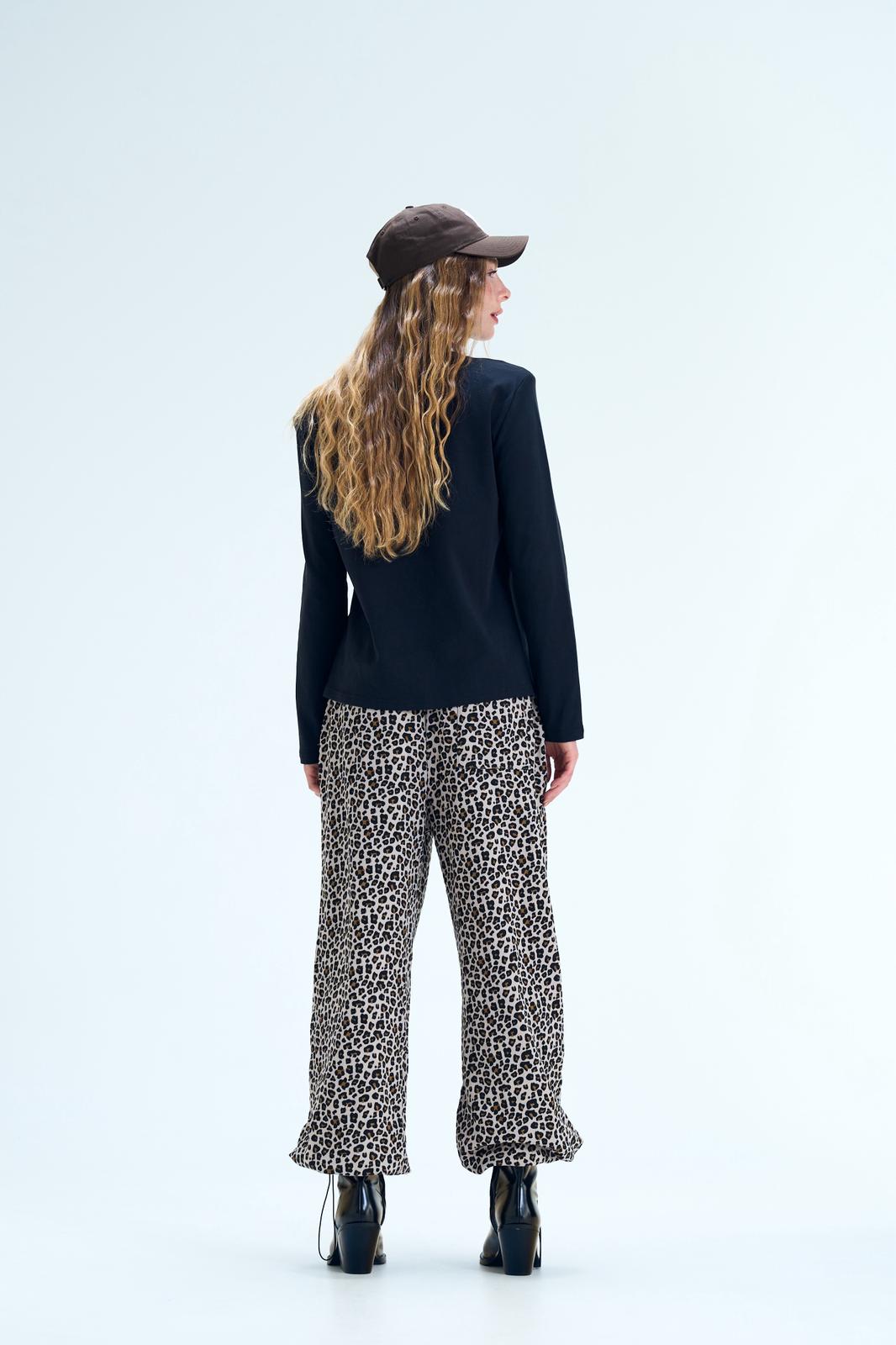 חולצת ליביה שחור