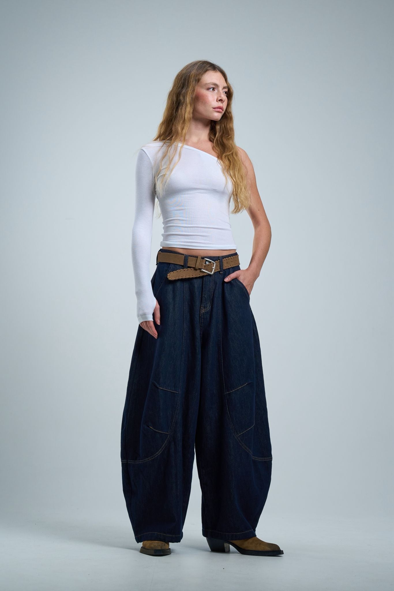 ג'ינס אביאם