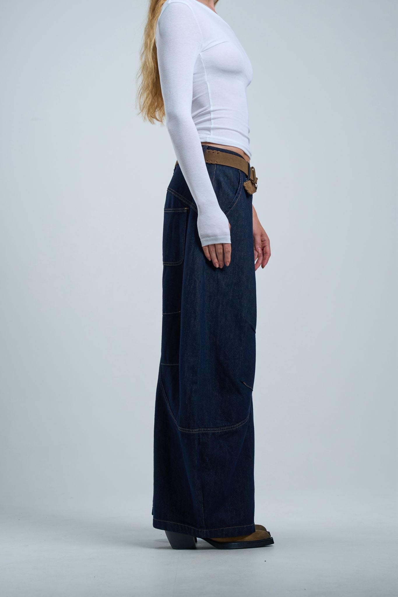 ג'ינס אביאם