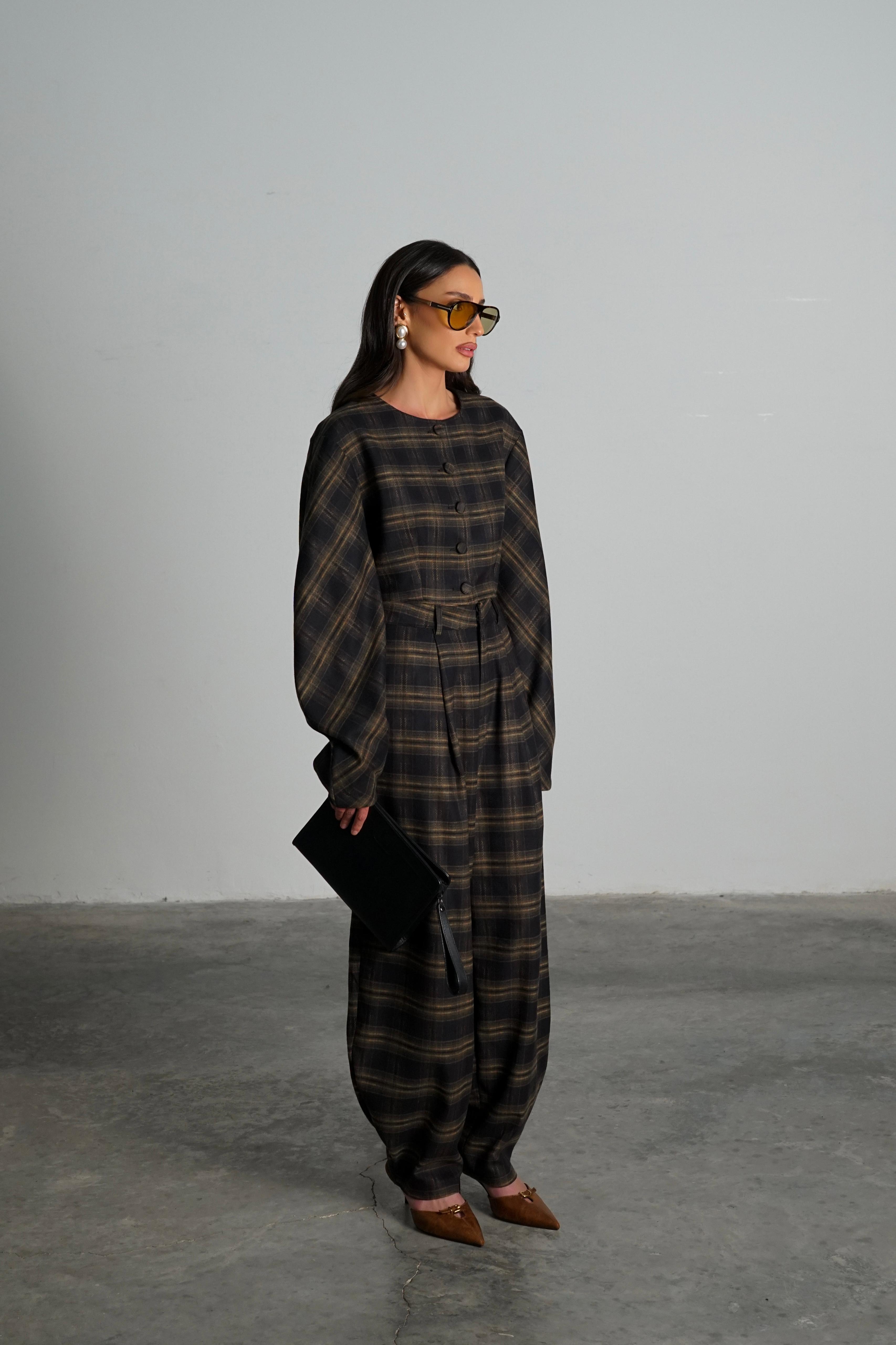 חליפת פטיסר חום