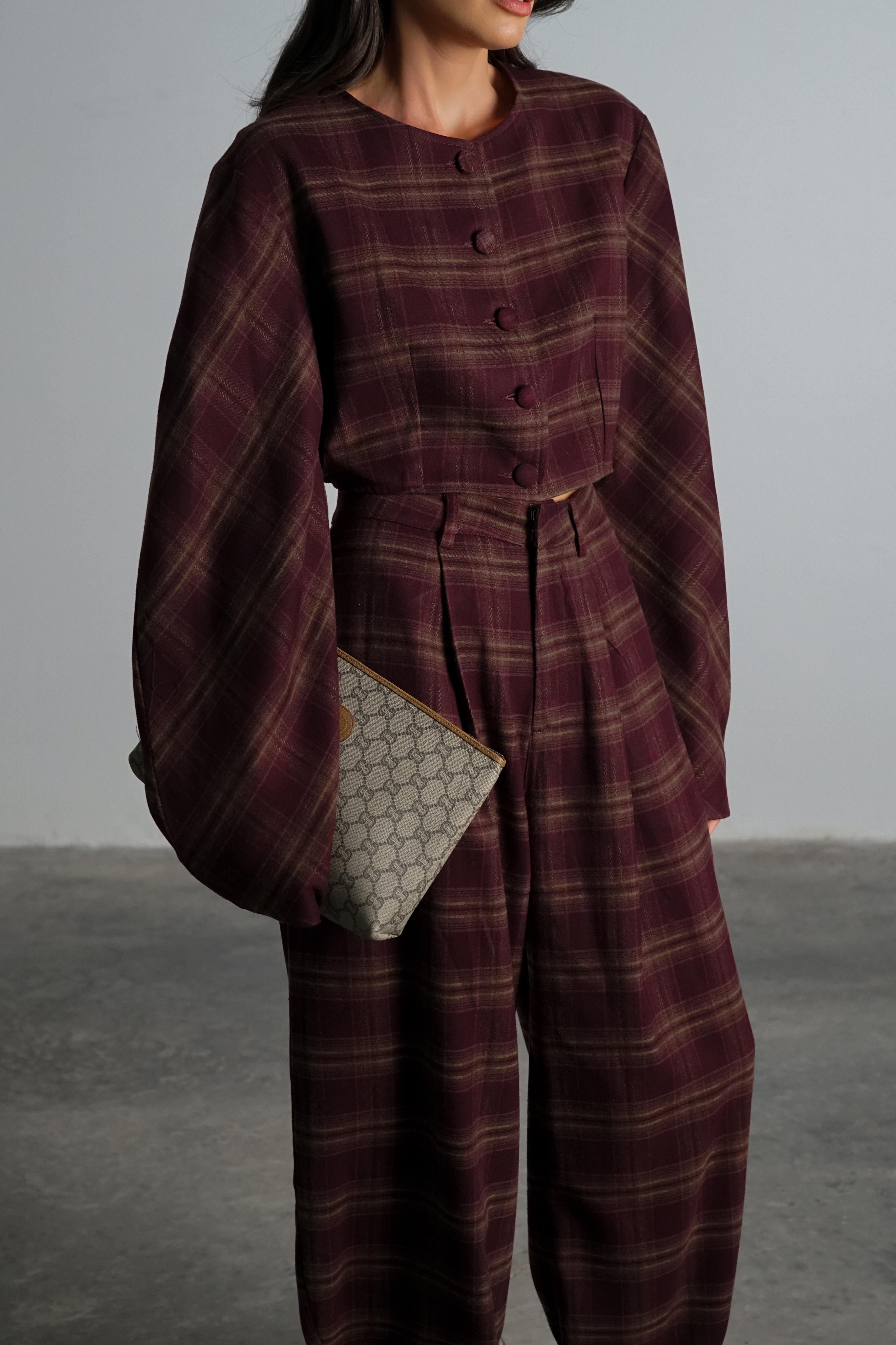 חליפת פטיסר בורדו