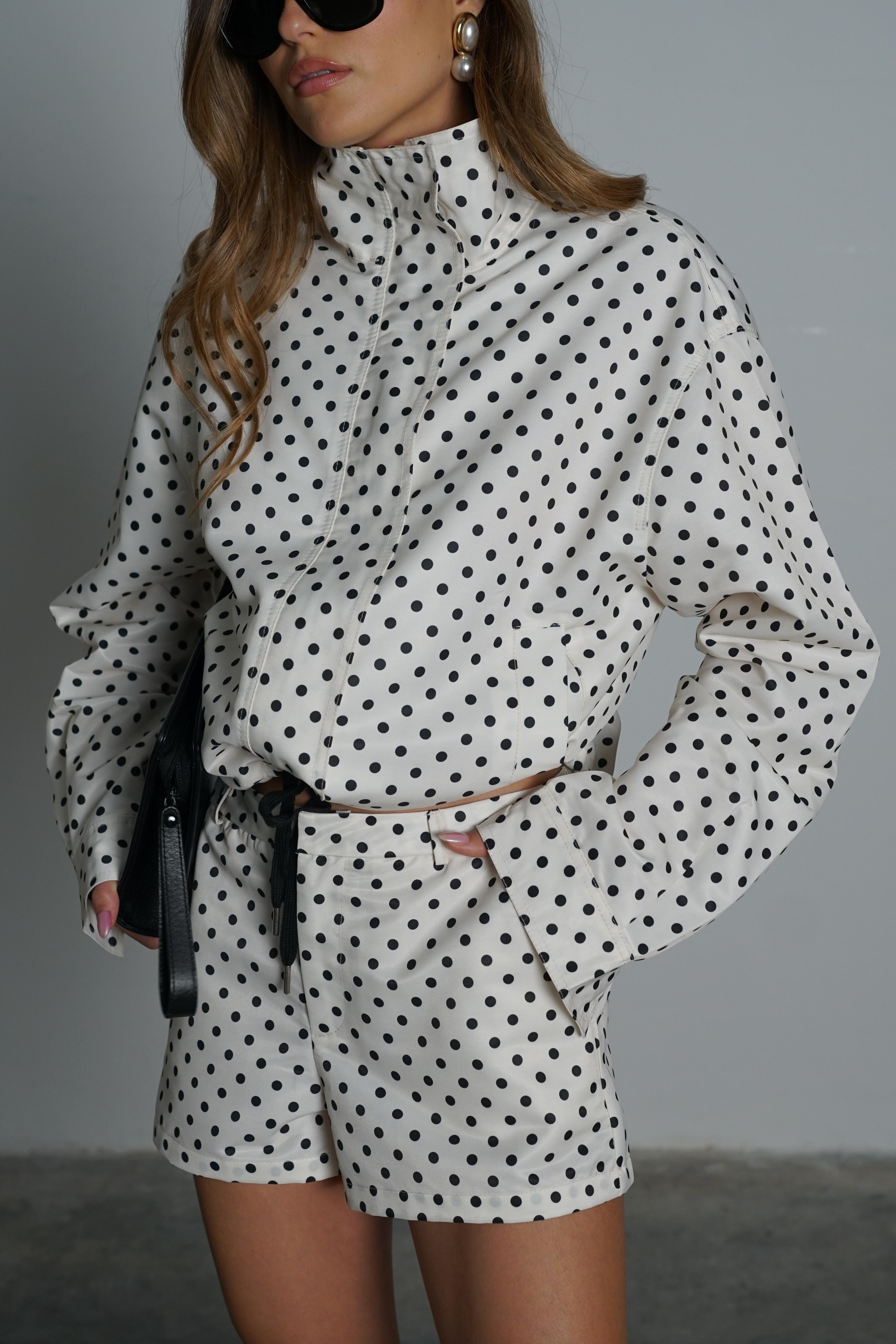 חליפת טומיק