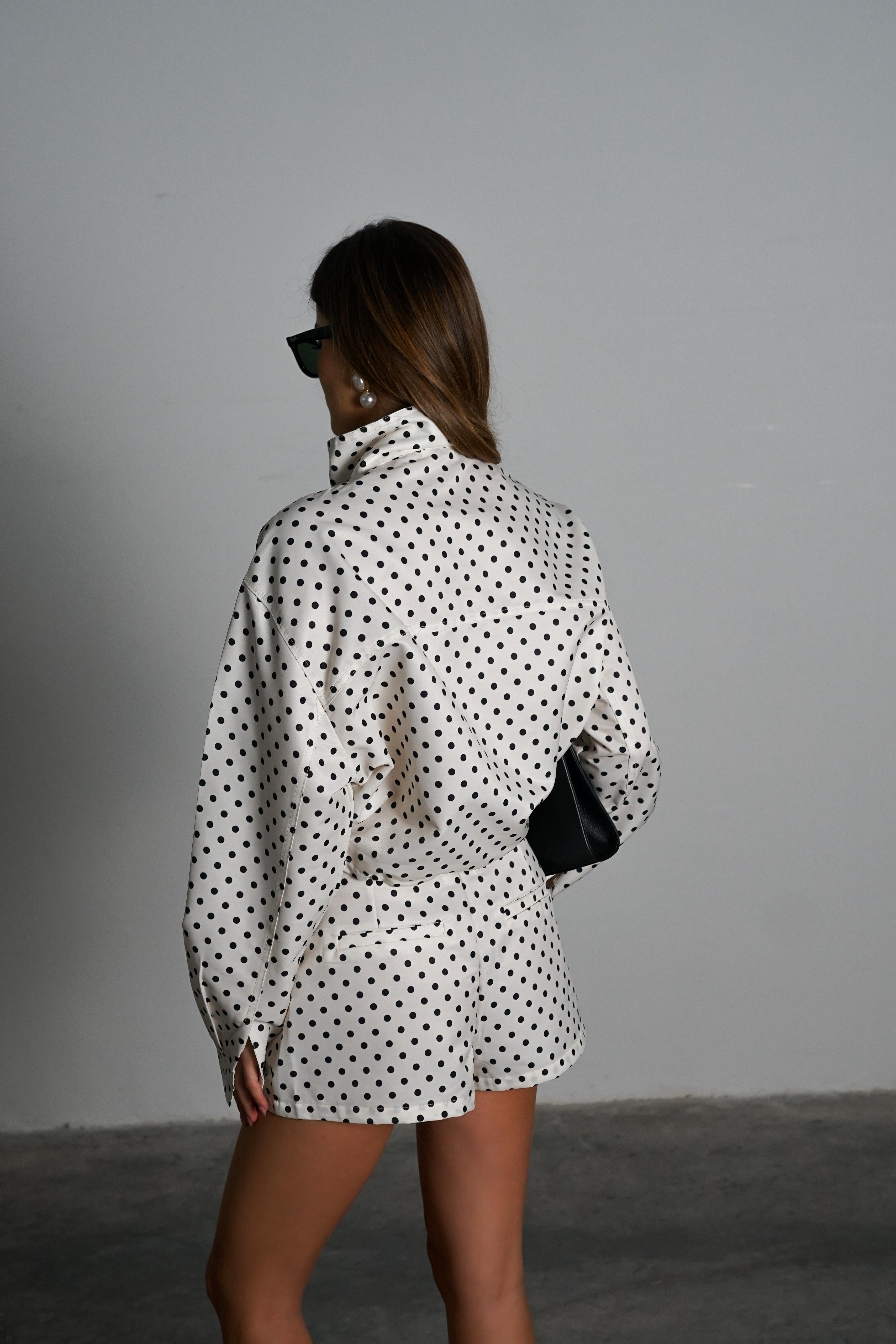 חליפת טומיק