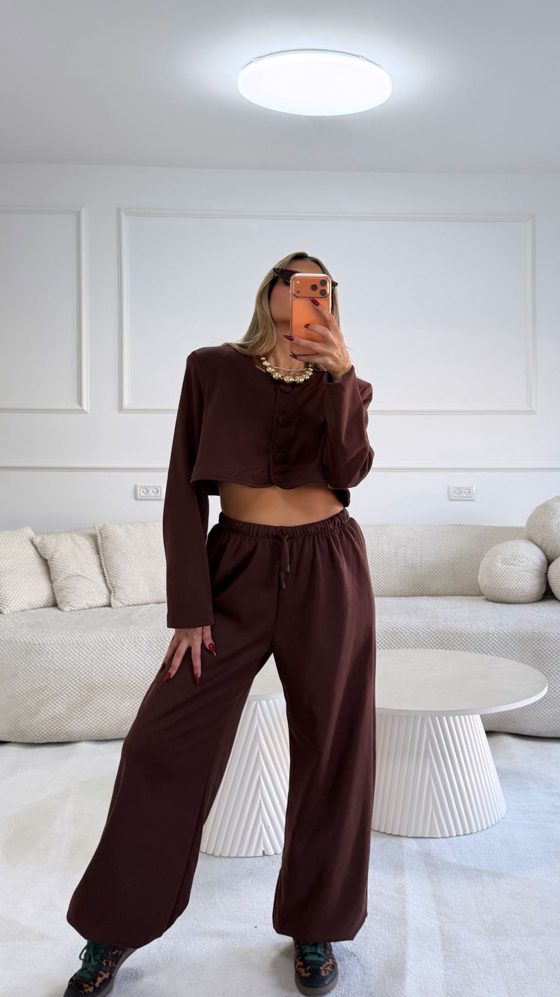 חליפת מאיו חום