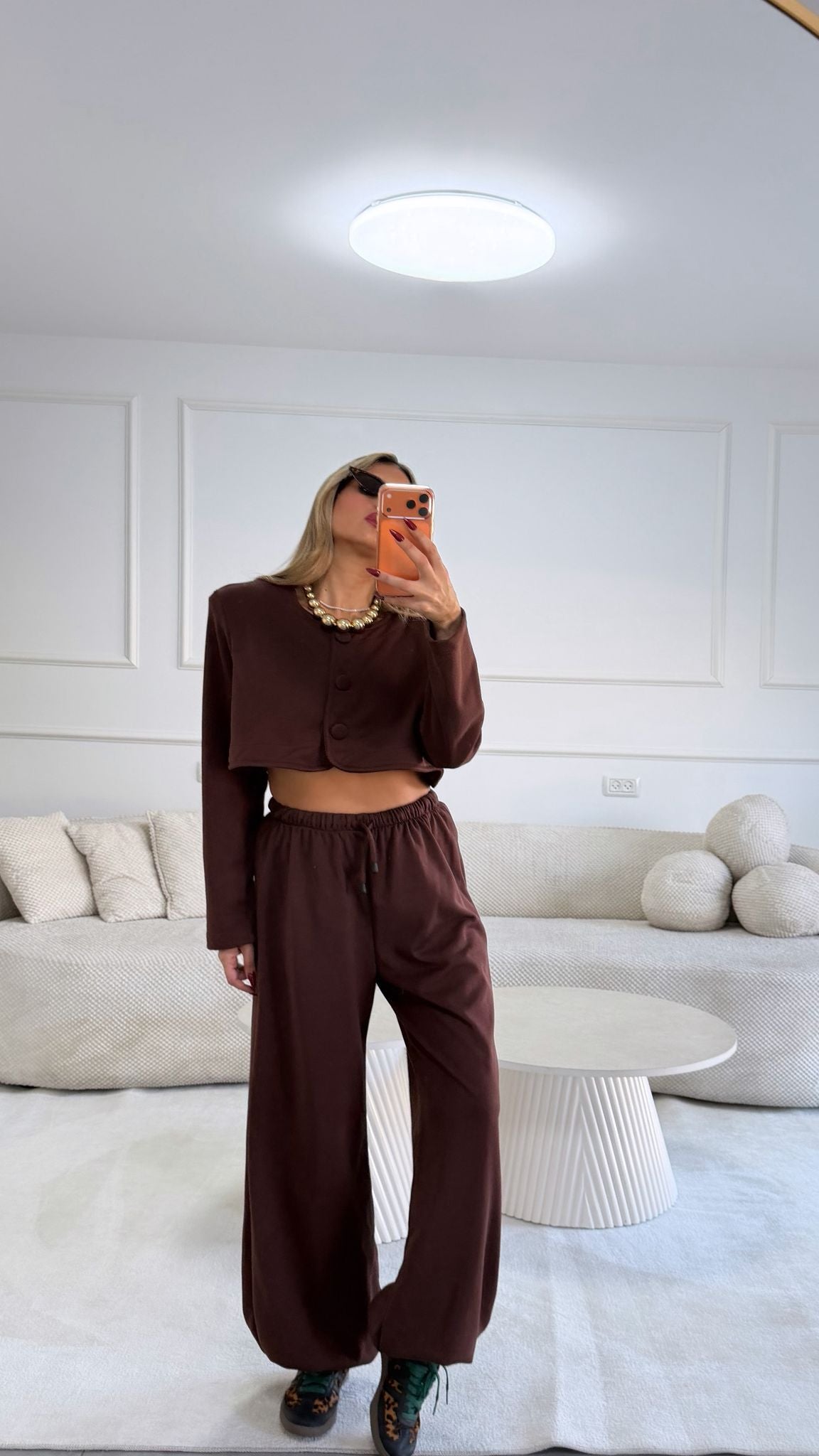 חליפת מאיו חום