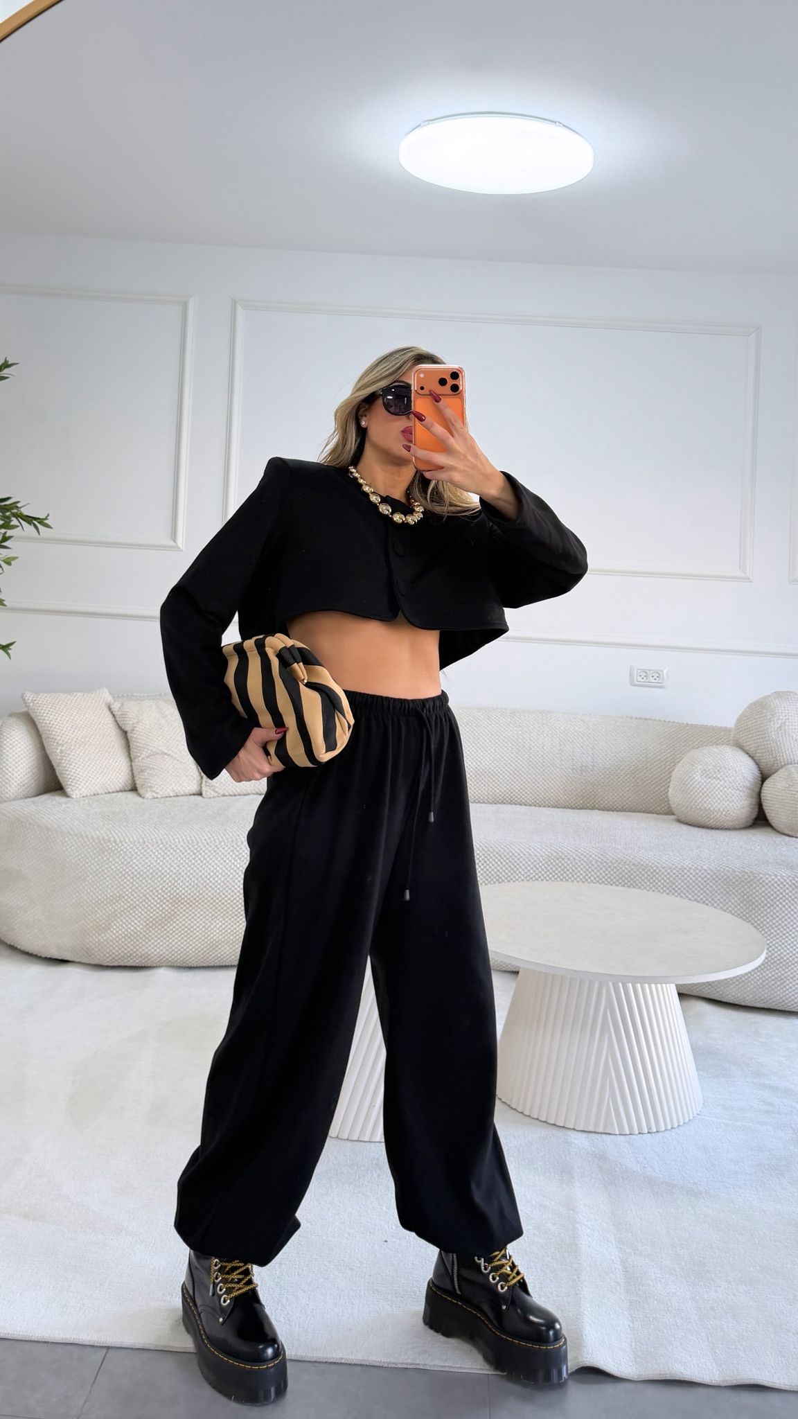 חליפת מאיו שחור