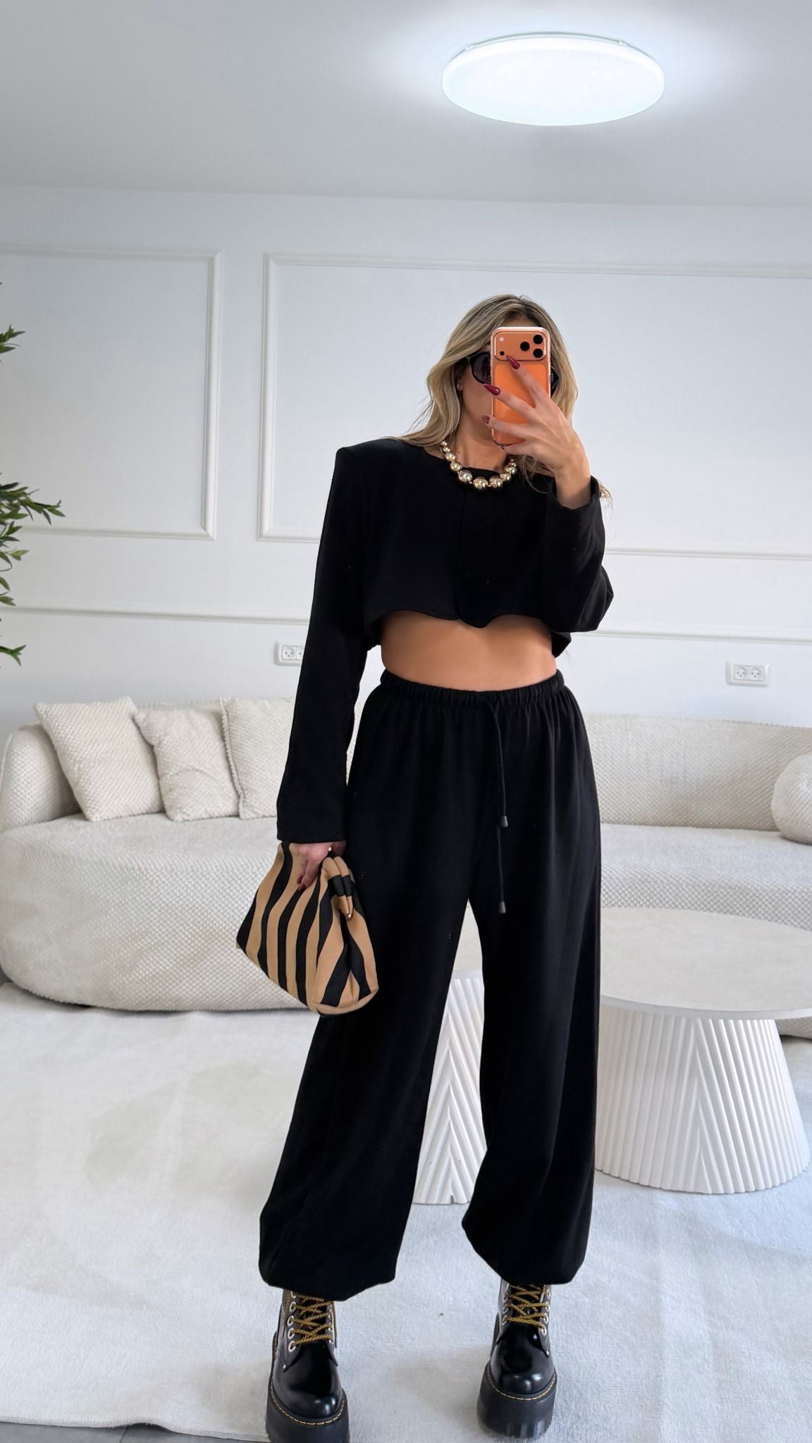 חליפת מאיו שחור