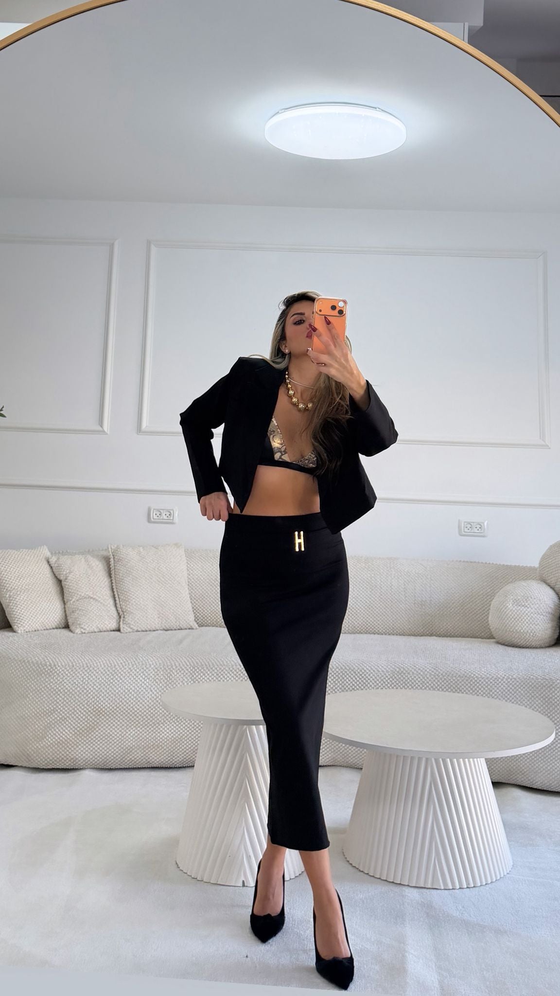 חליפת חצאית