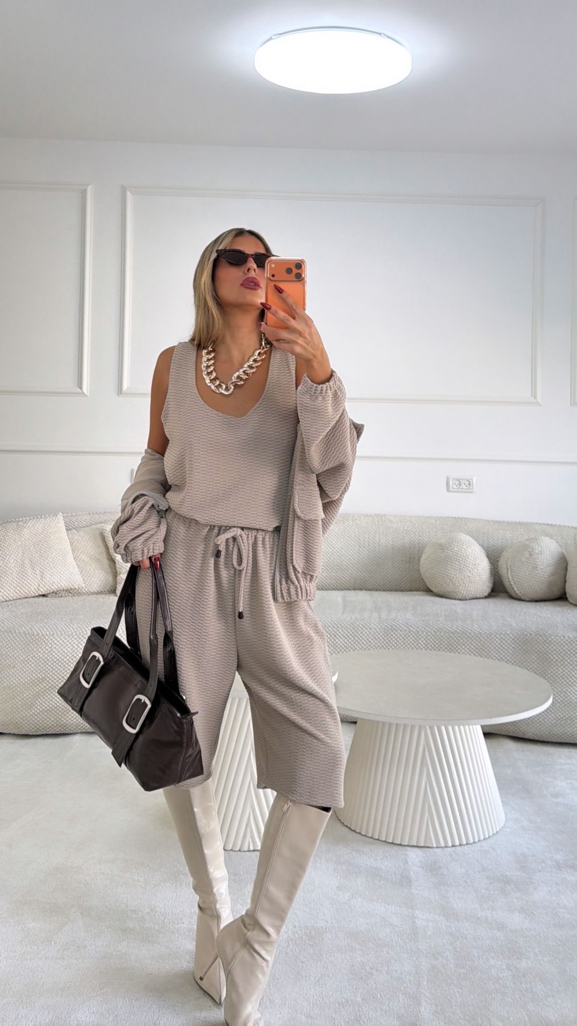 חליפת טריפל בז