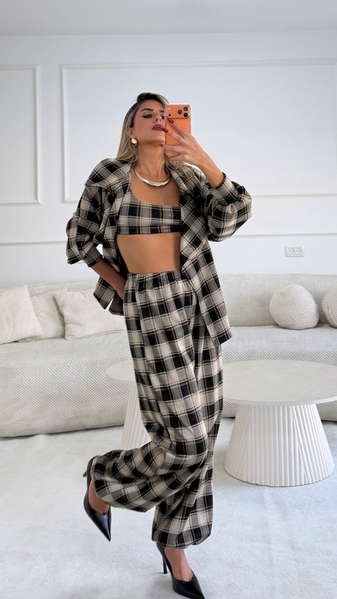 חליפת בראון