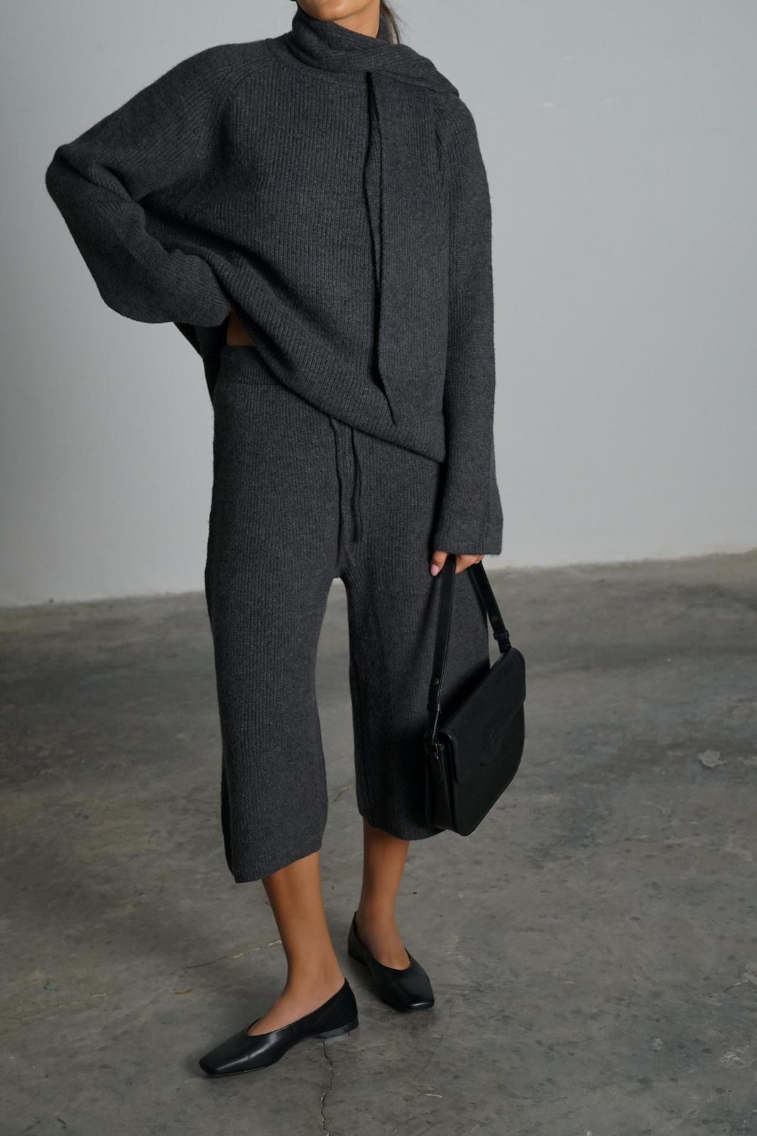 חליפת אדוריה