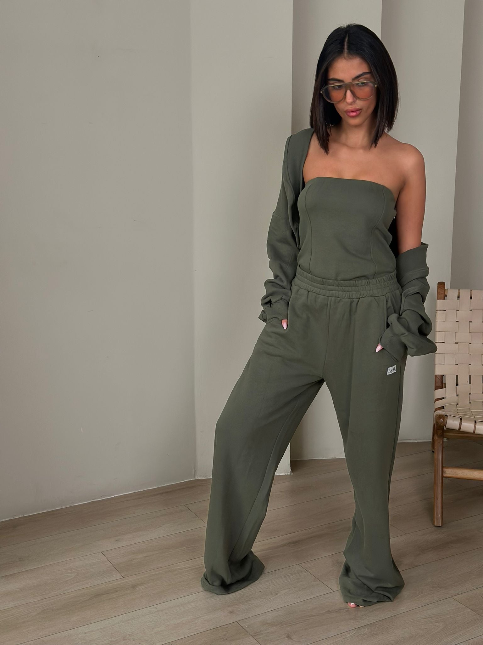 חליפת מייקי