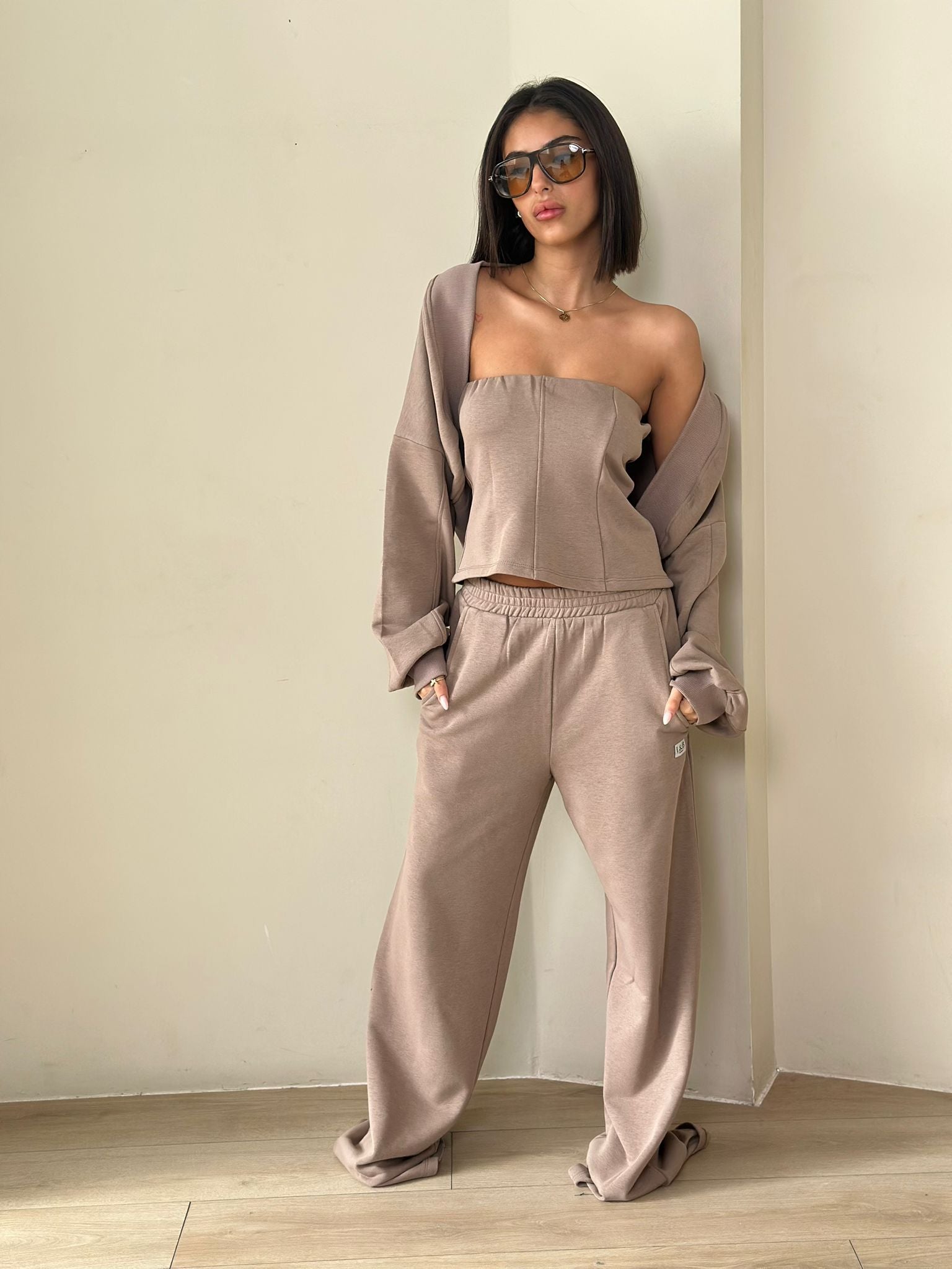 חליפת מייקי