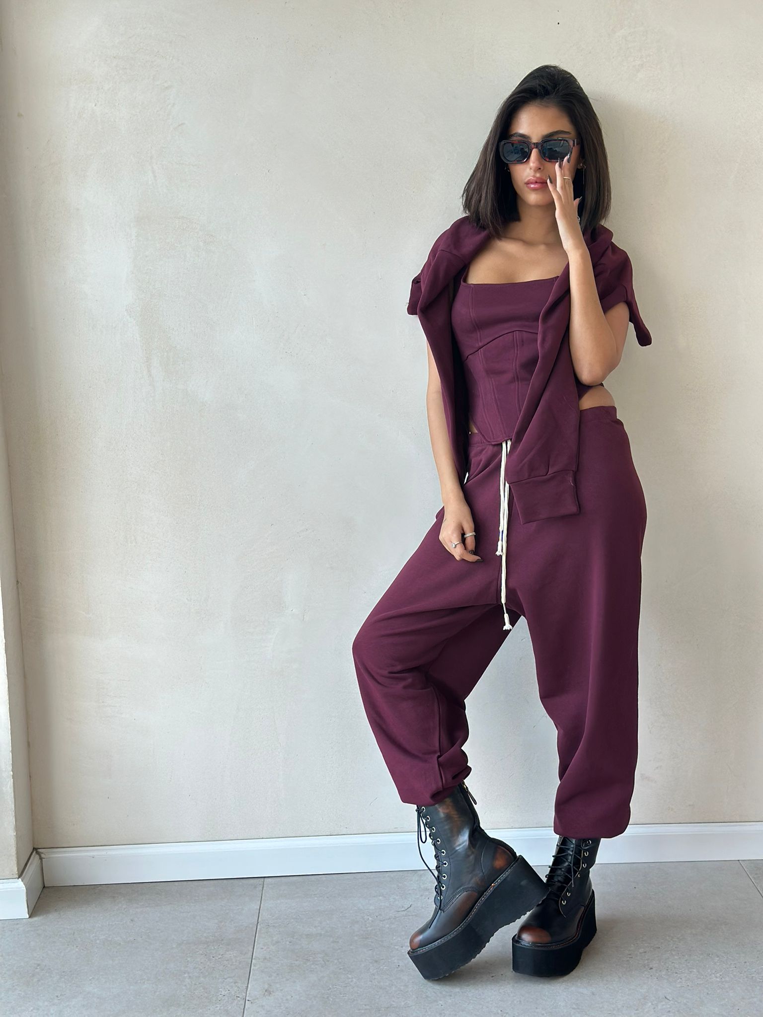 חליפת סמדי בורדו