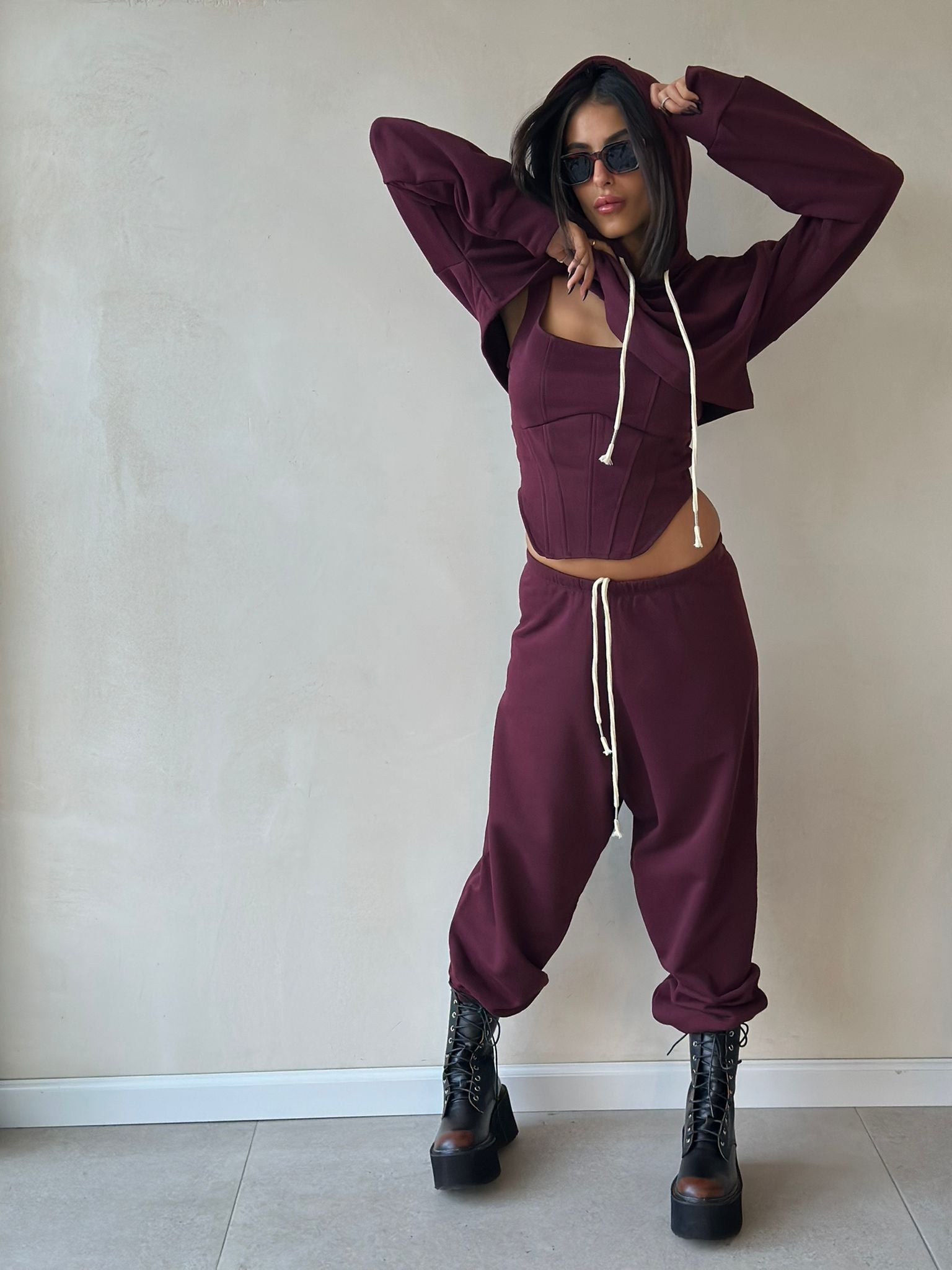 חליפת סמדי בורדו