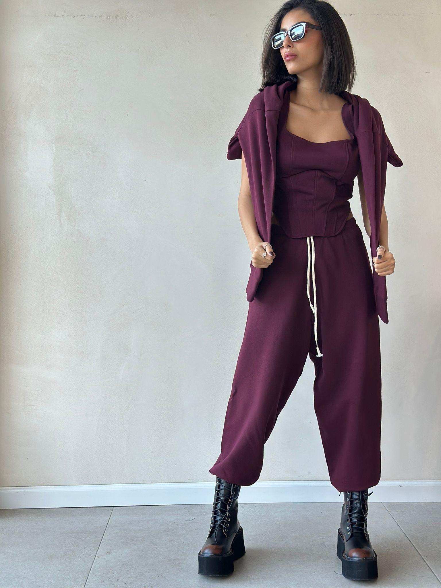 חליפת סמדי בורדו