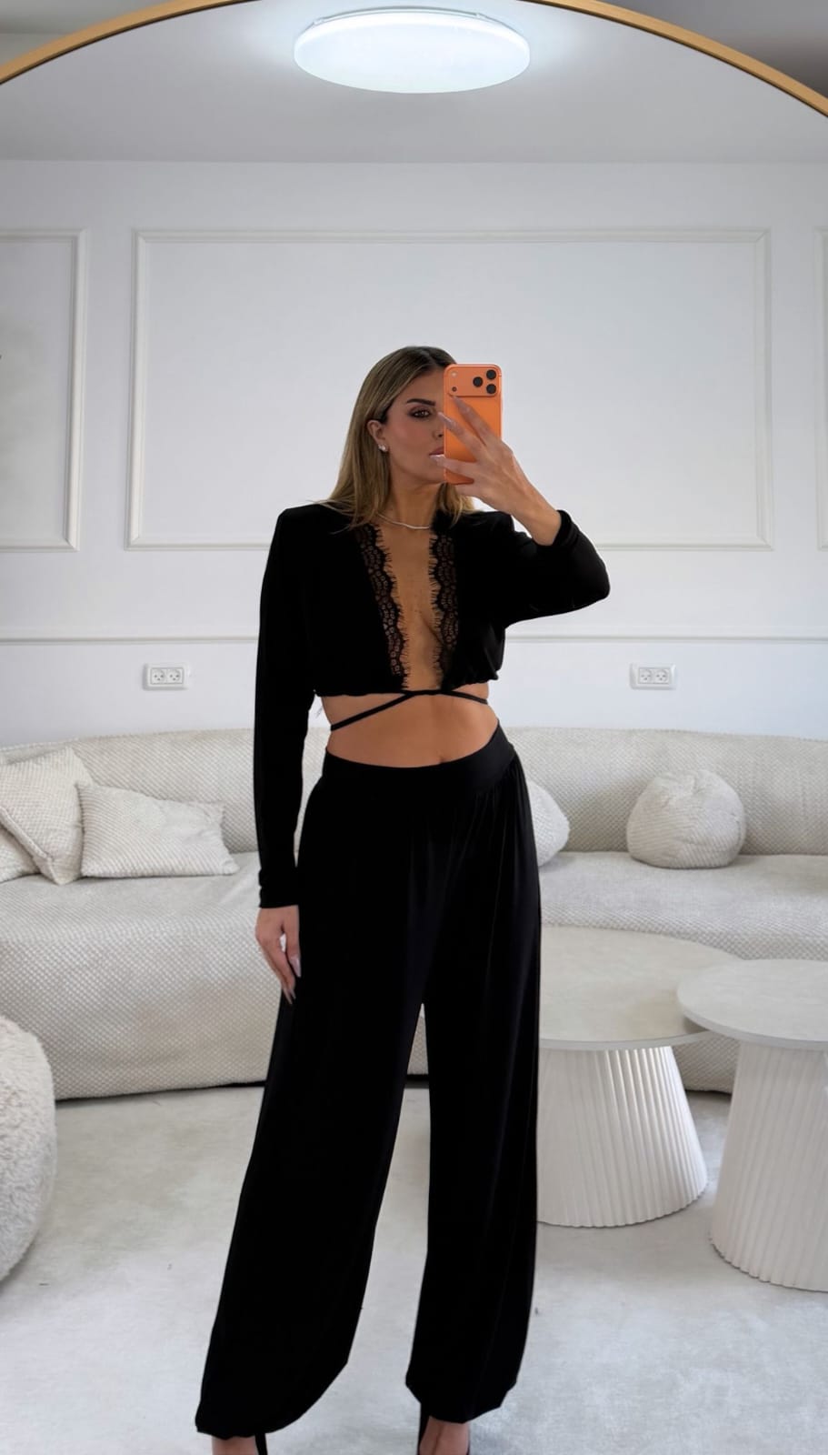 חליפת טופ ומכנס