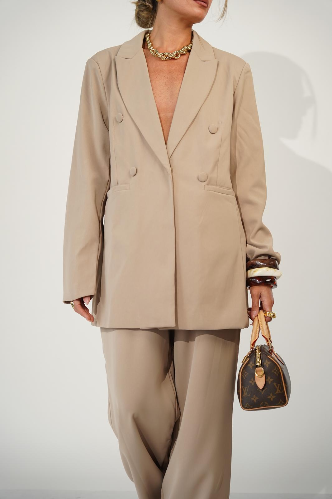 חליפת קיילי