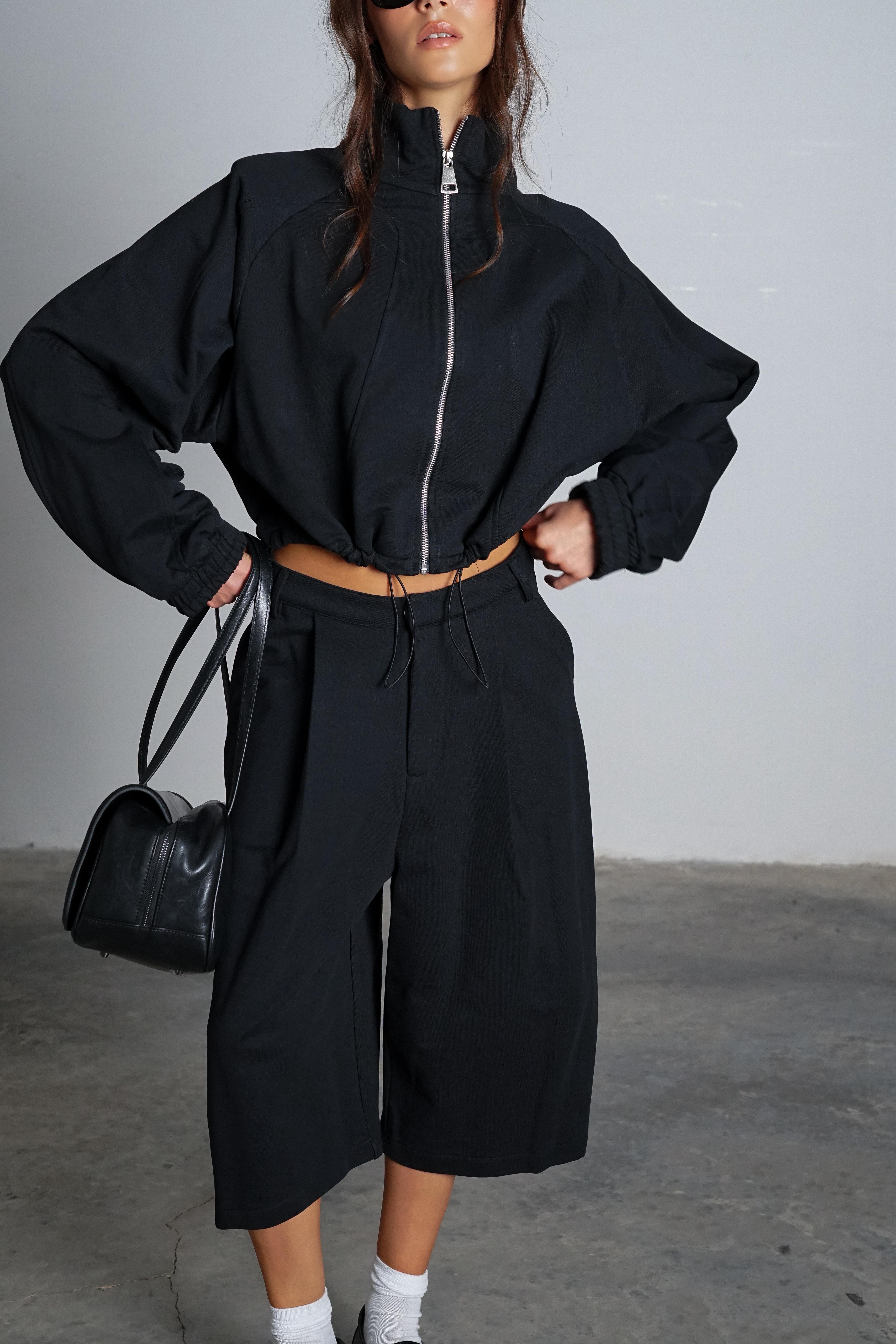 חליפת אדאמס