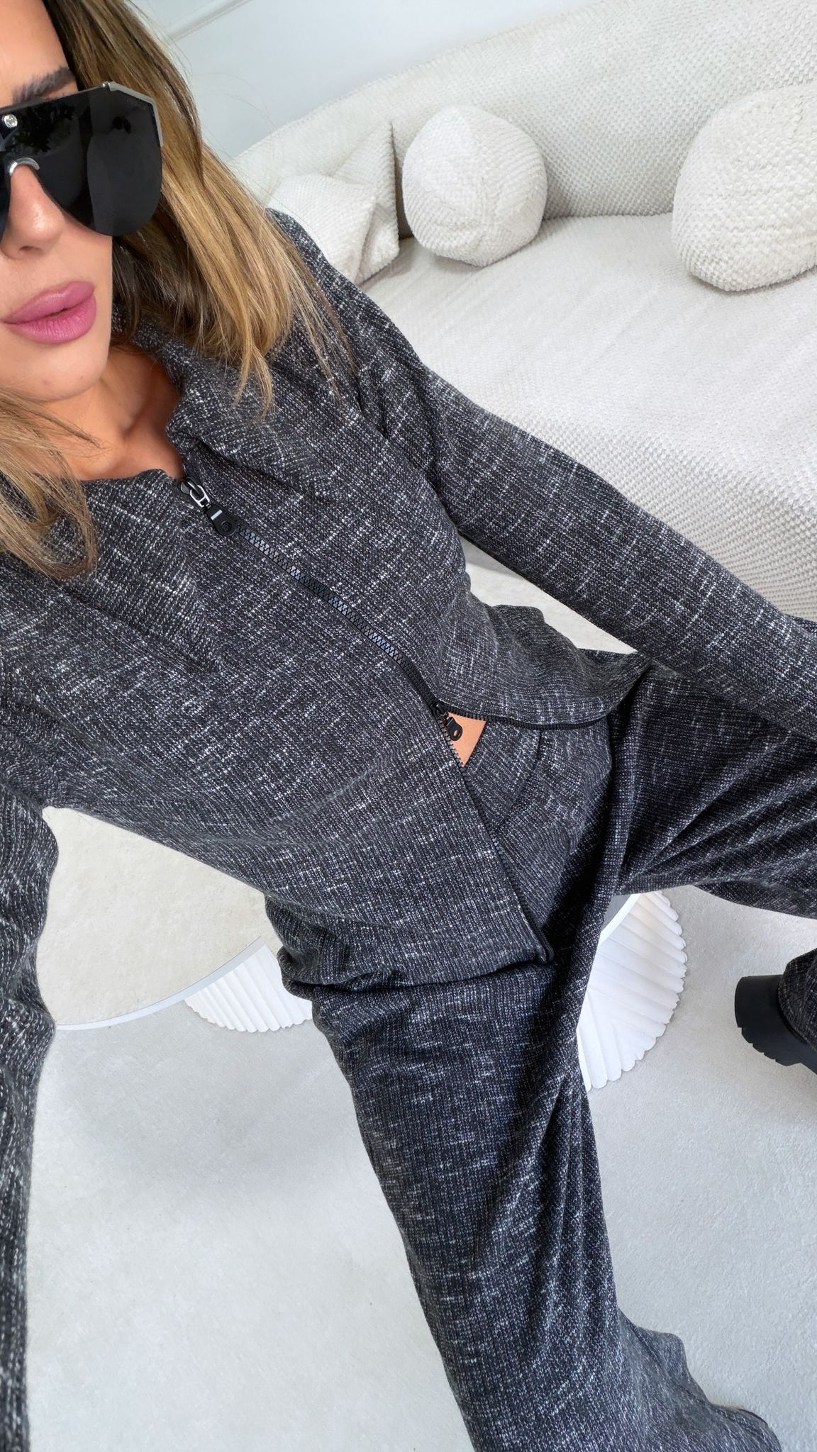 חליפת סריג נרי