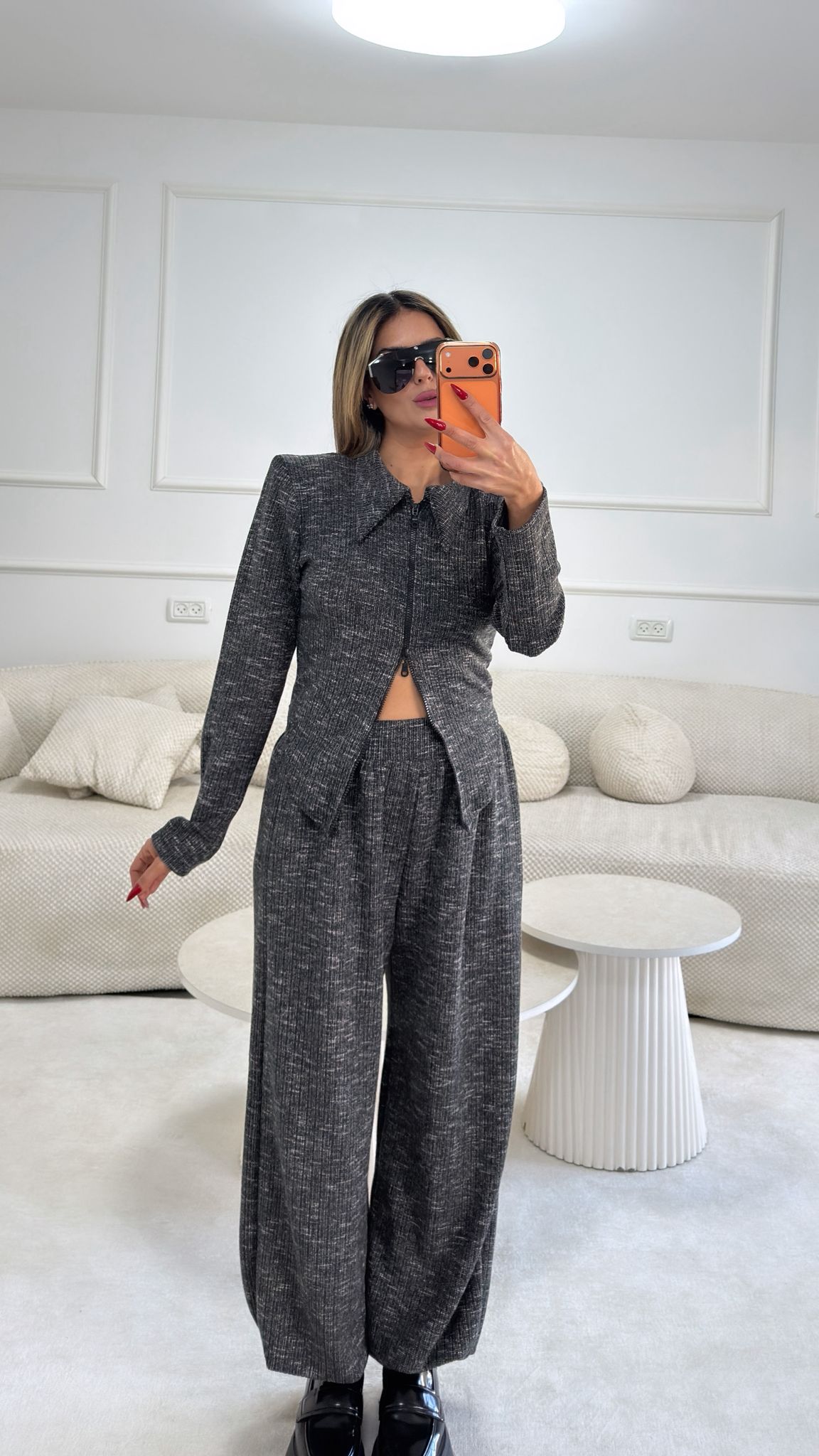 חליפת סריג נרי