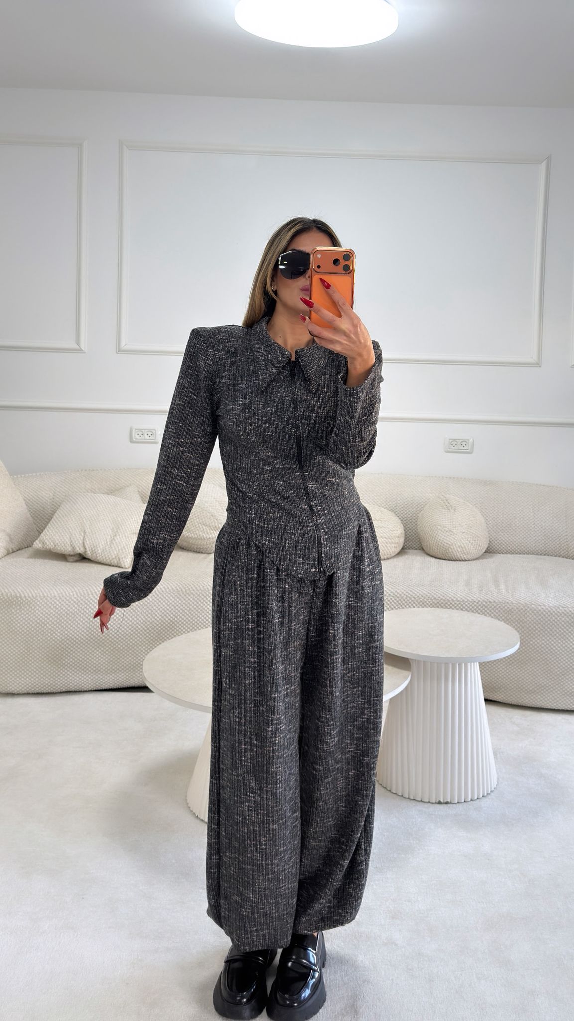 חליפת סריג נרי