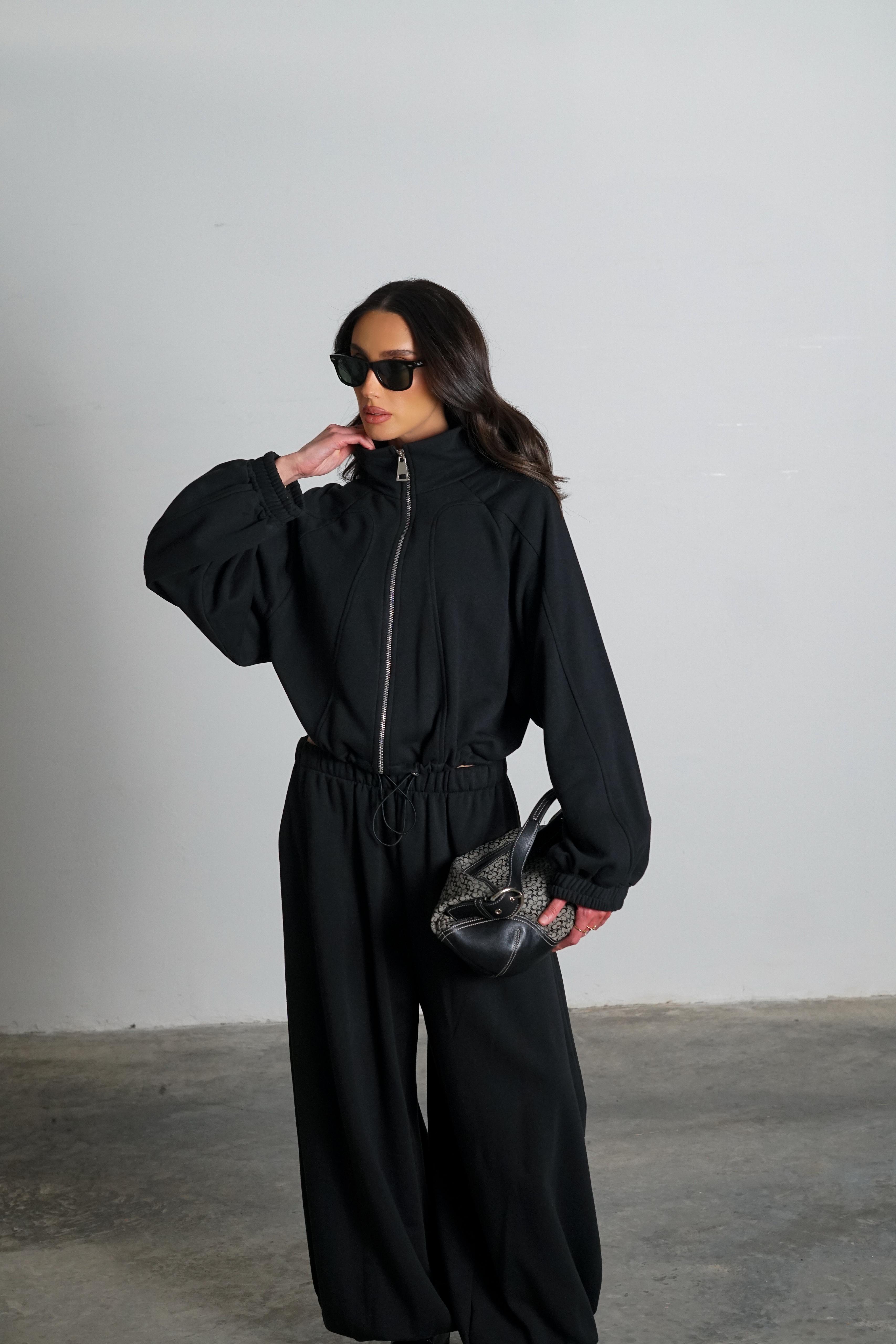 חליפת ריטרי שחור