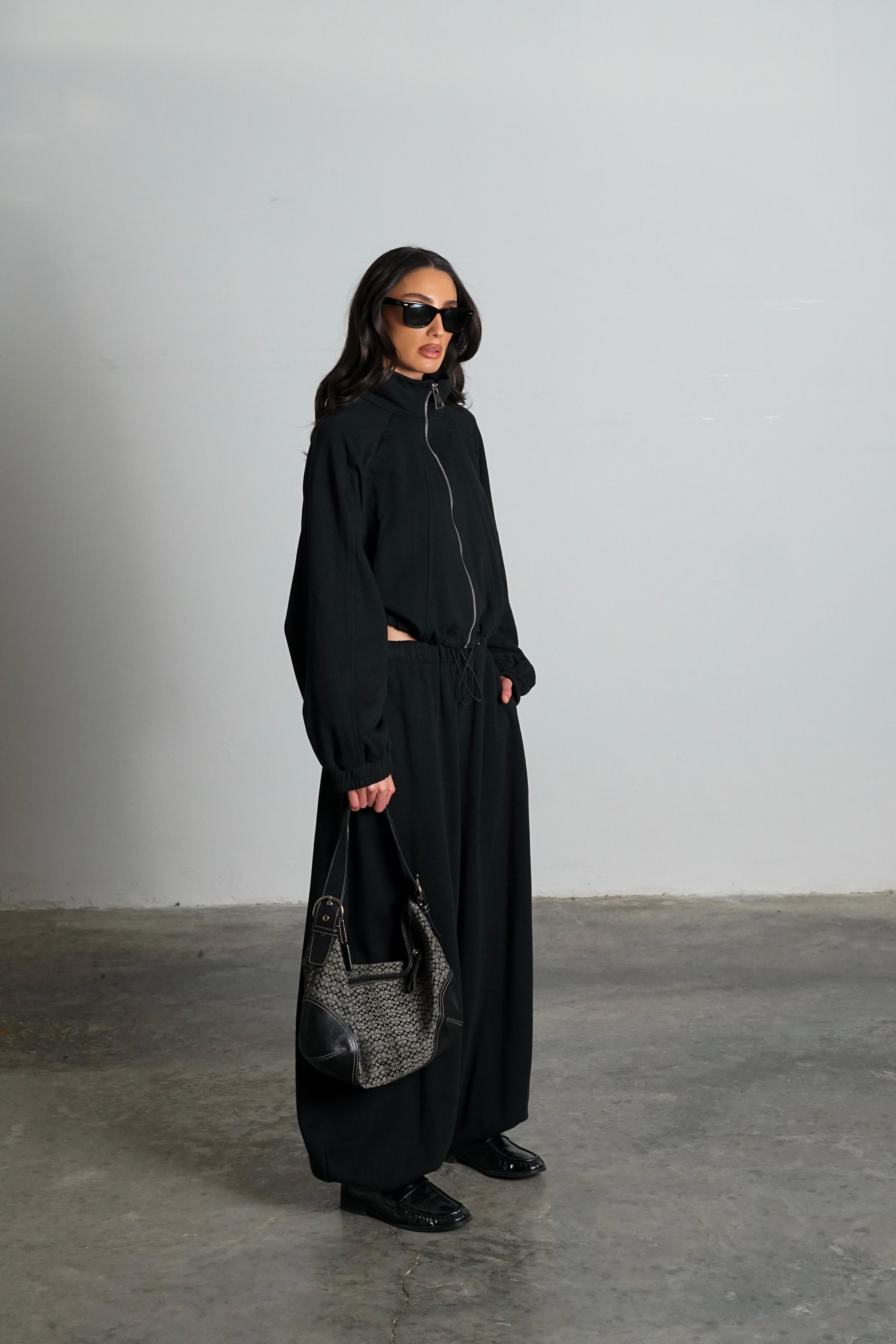 חליפת ריטרי שחור